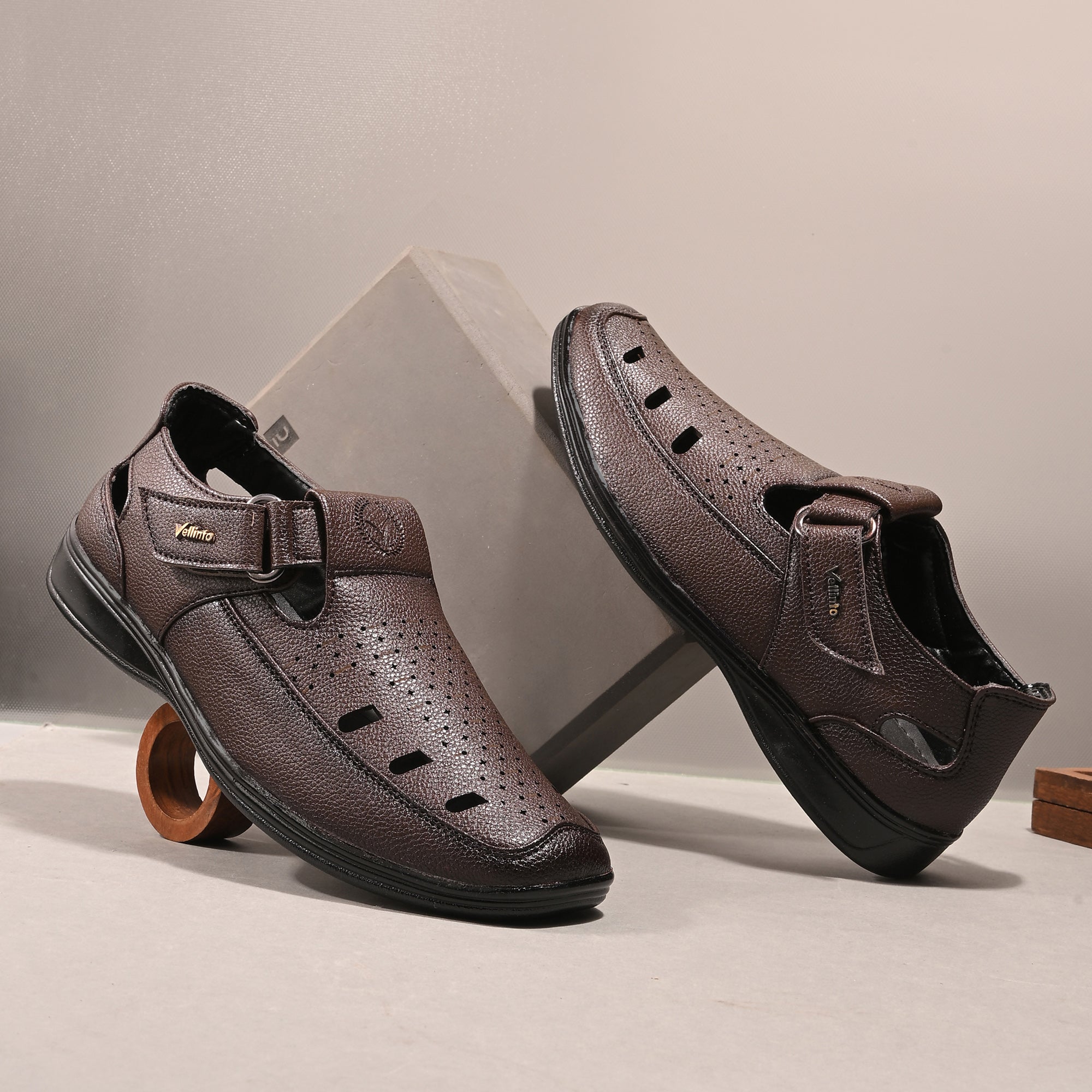 Vellinto Men Sandal