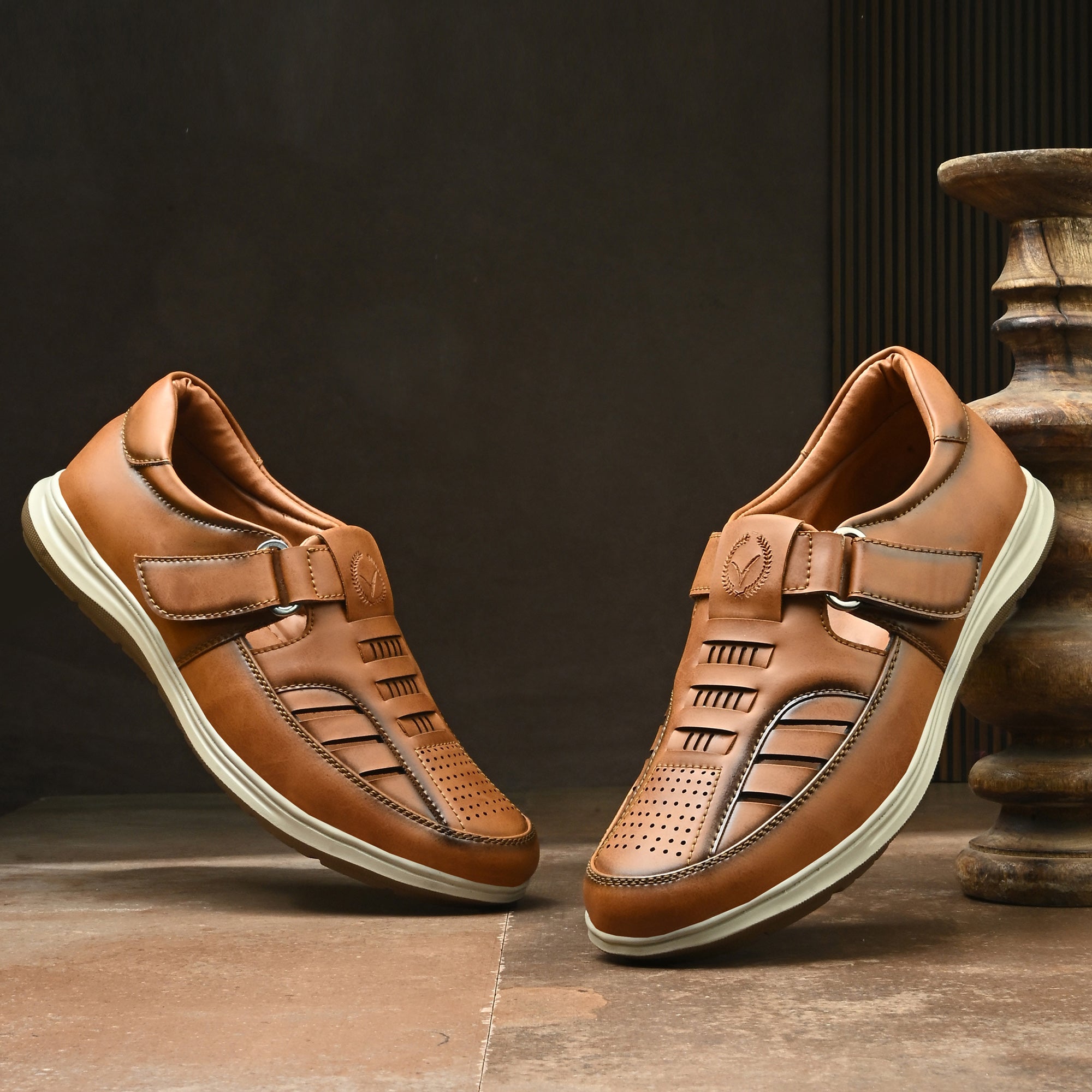 Vellinto Men Sandals