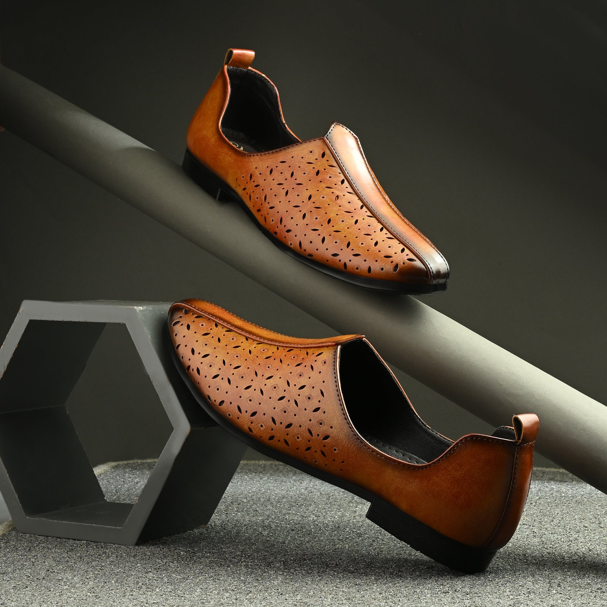 Vellinto Vellinto JASHN Cool Rajasthani Jutis Mojaris Nagra For Men Stylish Shoes Party Wear For Men