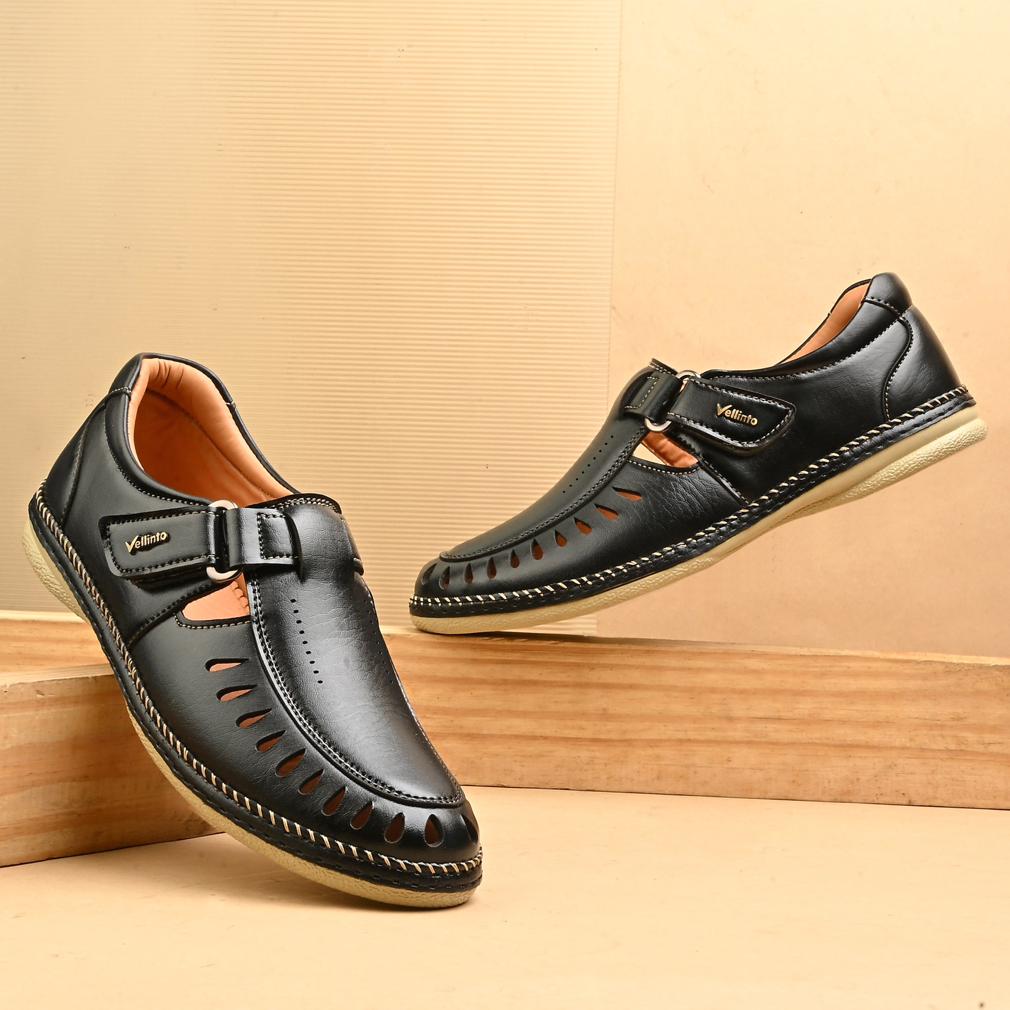 Vellinto Men Sandal