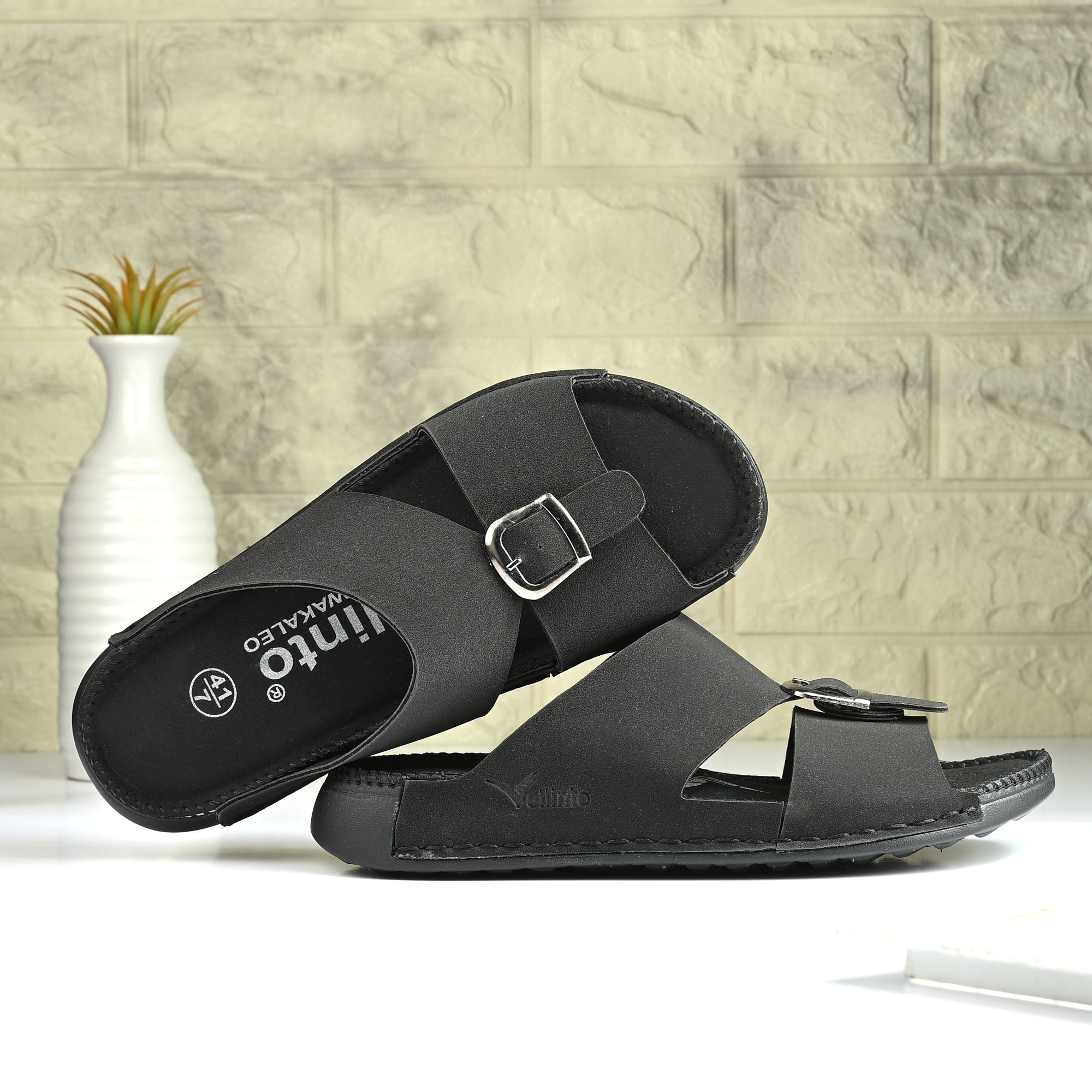 Vellinto  Men Sandal