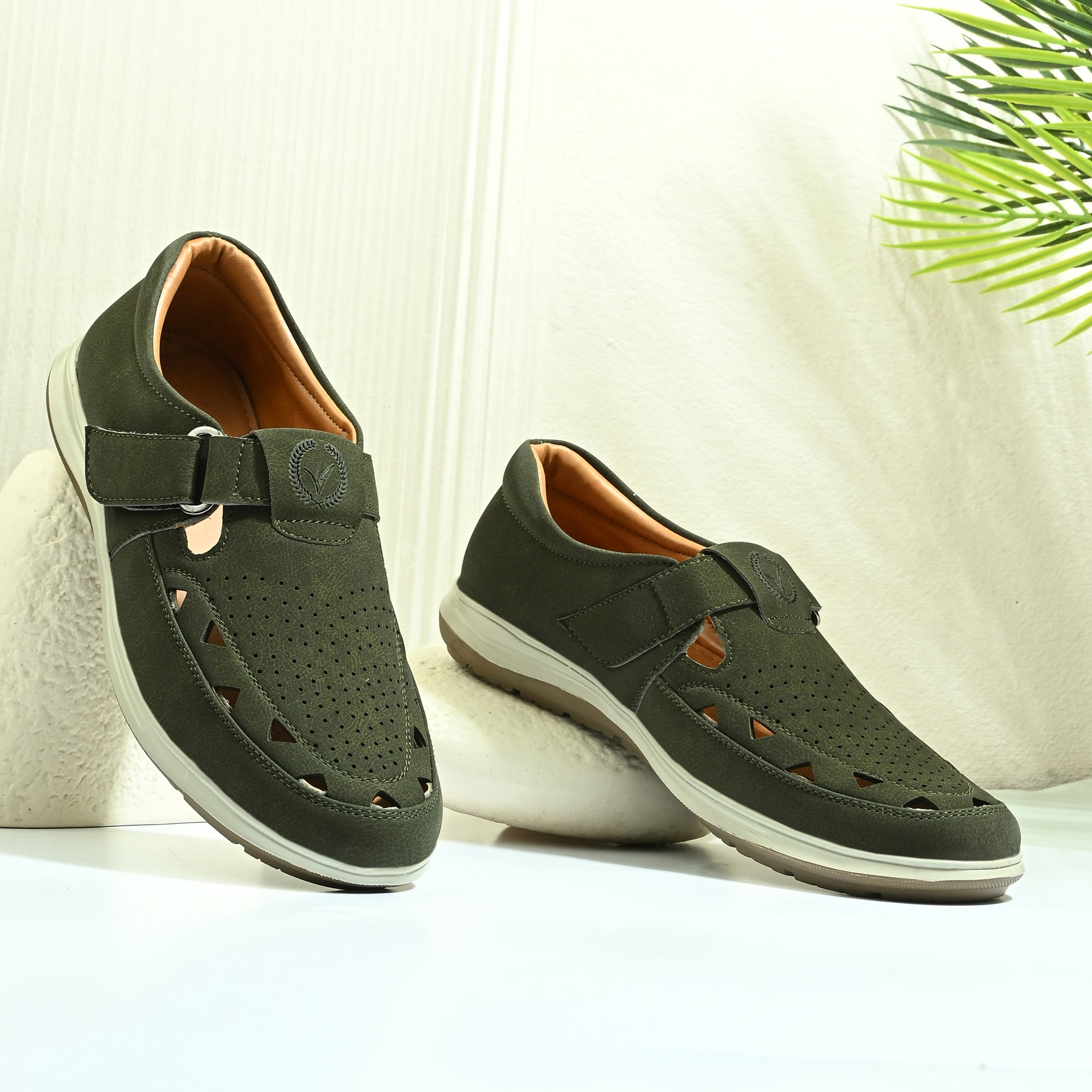 Vellinto Men Sandals