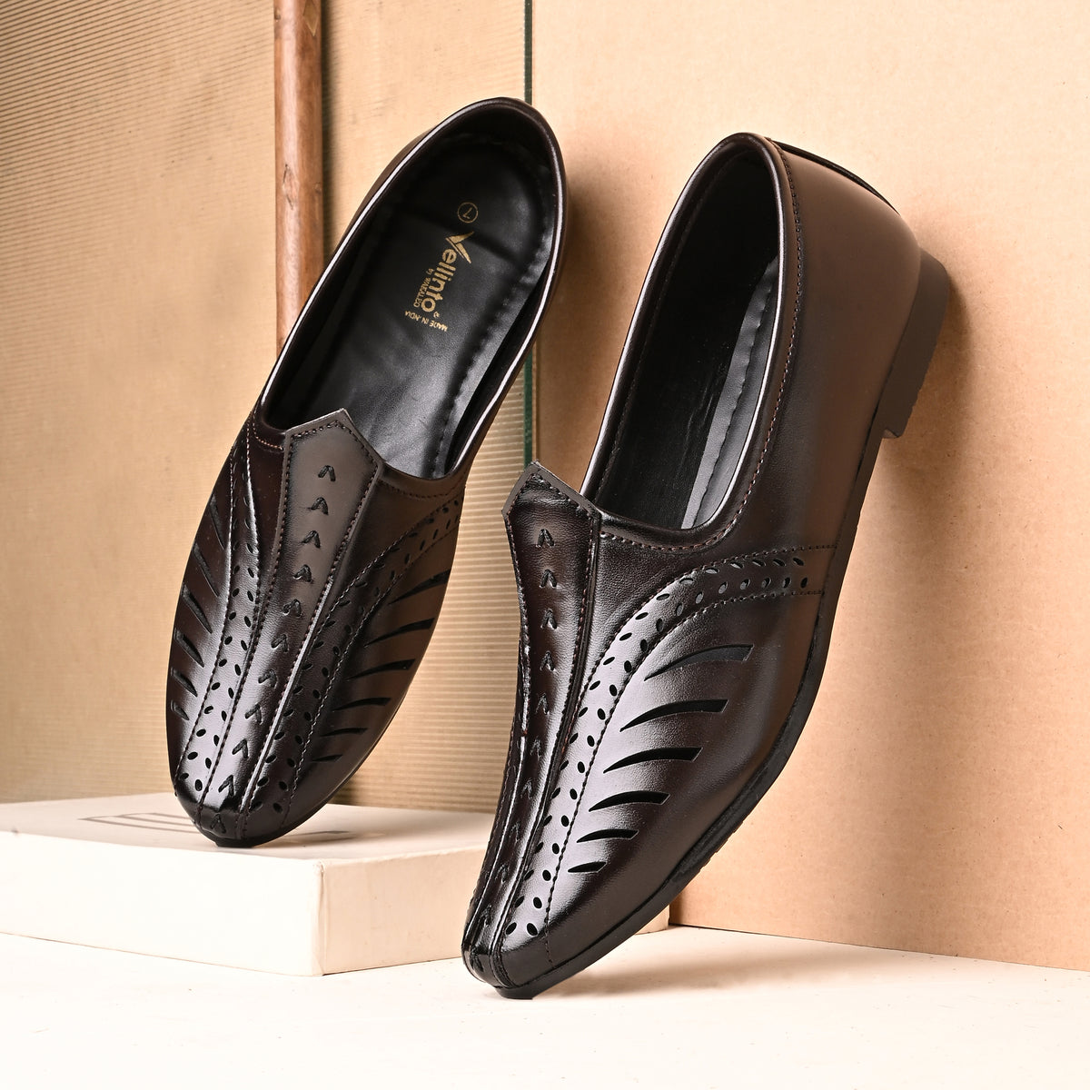 Vellinto Vellinto Cool Rajasthani Jutis For Men Mojaris For Men Nagra For Men Party Wear For Men