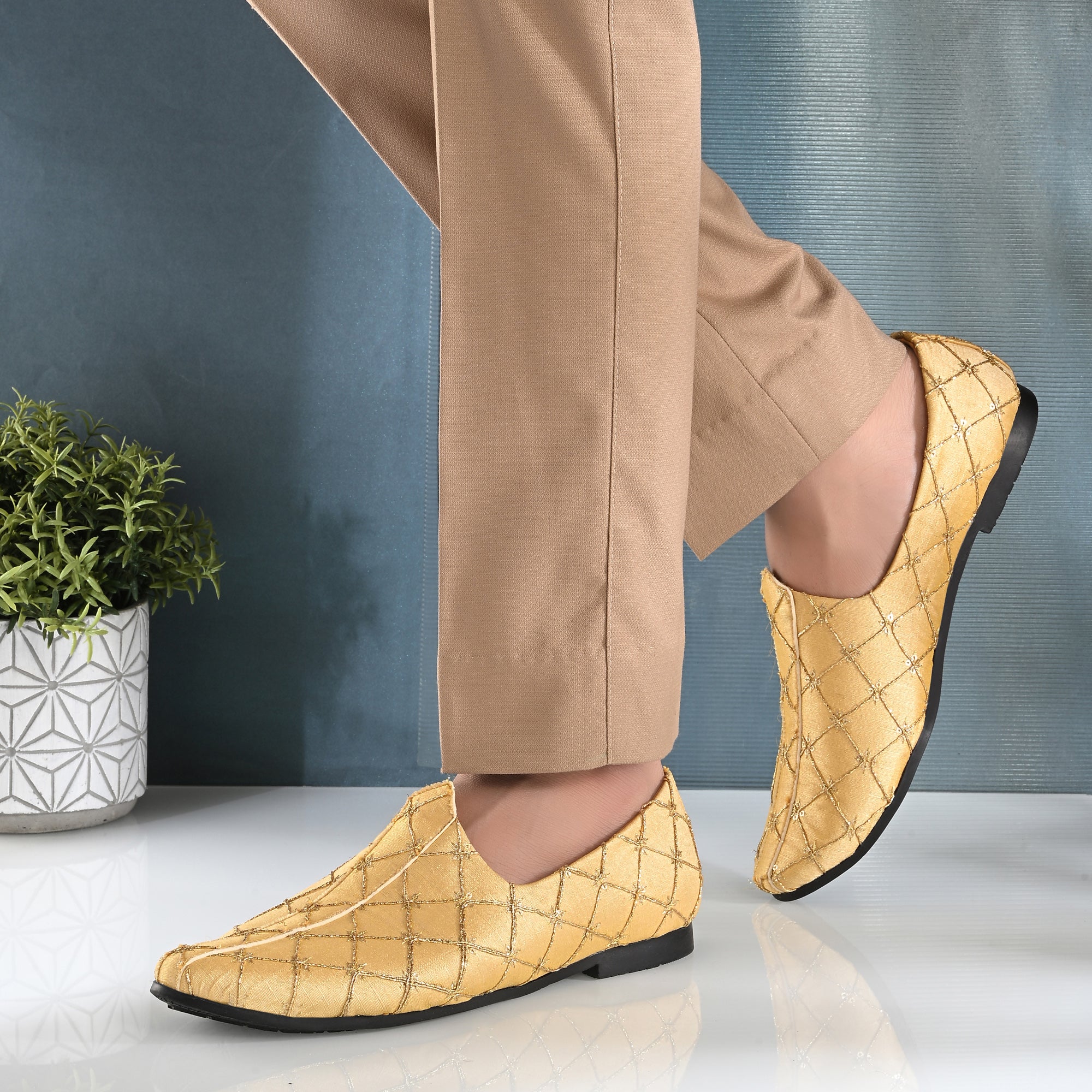 Vellinto Party Wear Royal Look Slip On For Men Party Wear For Men