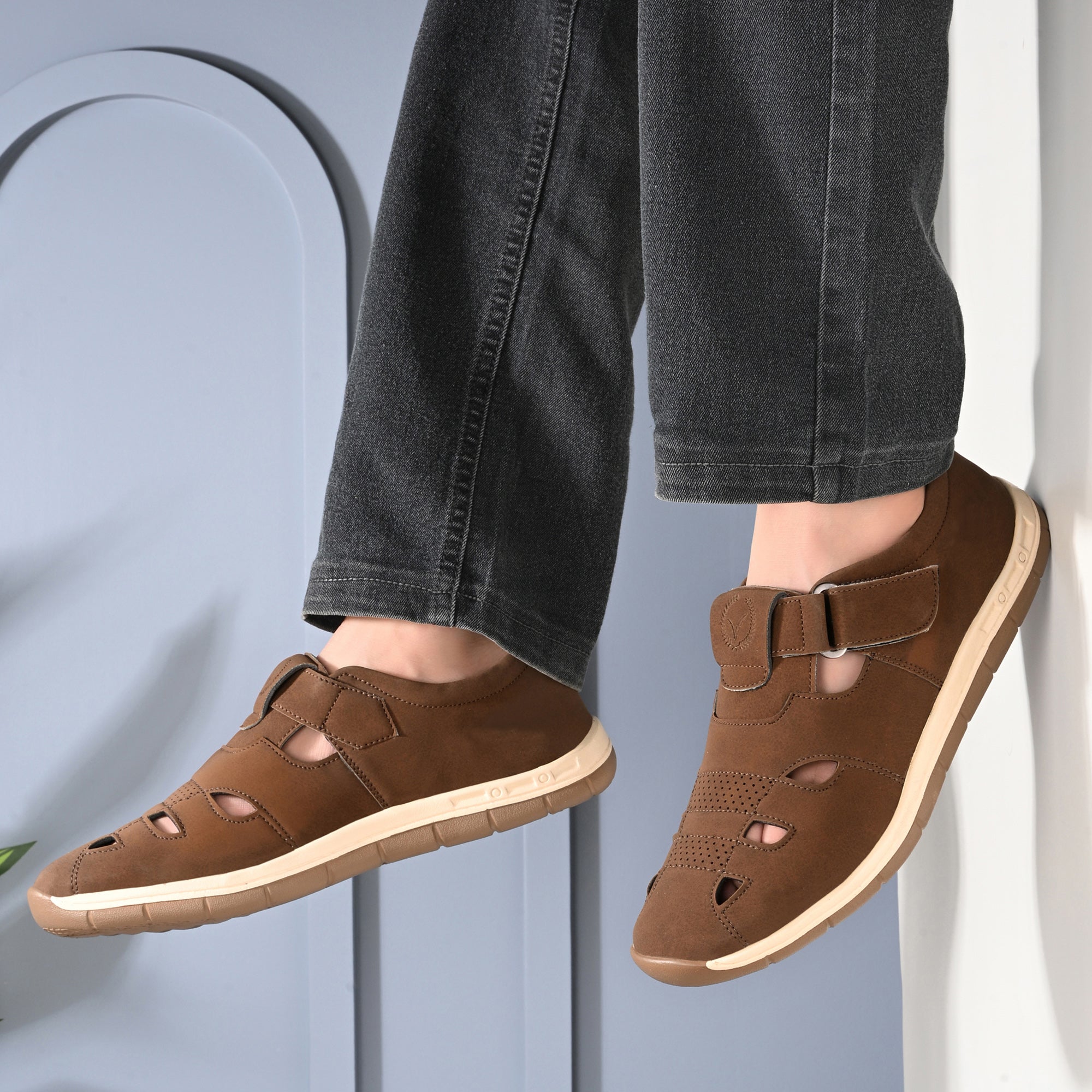 Vellinto Men Sandals