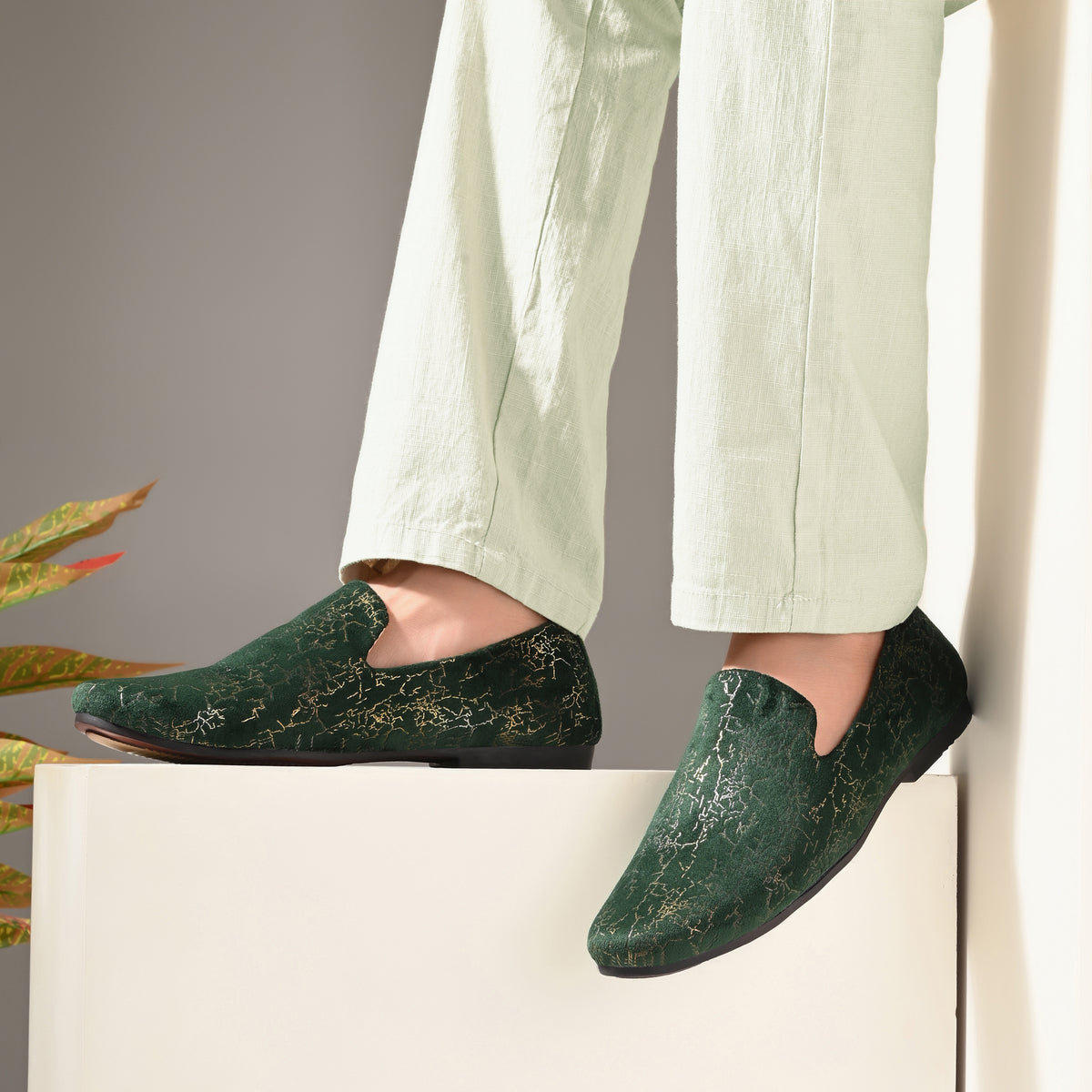 Vellinto MOONLIGHT Party Wear Royal Look Mojaris Juttis Slip On For Men Espadrilles For Men