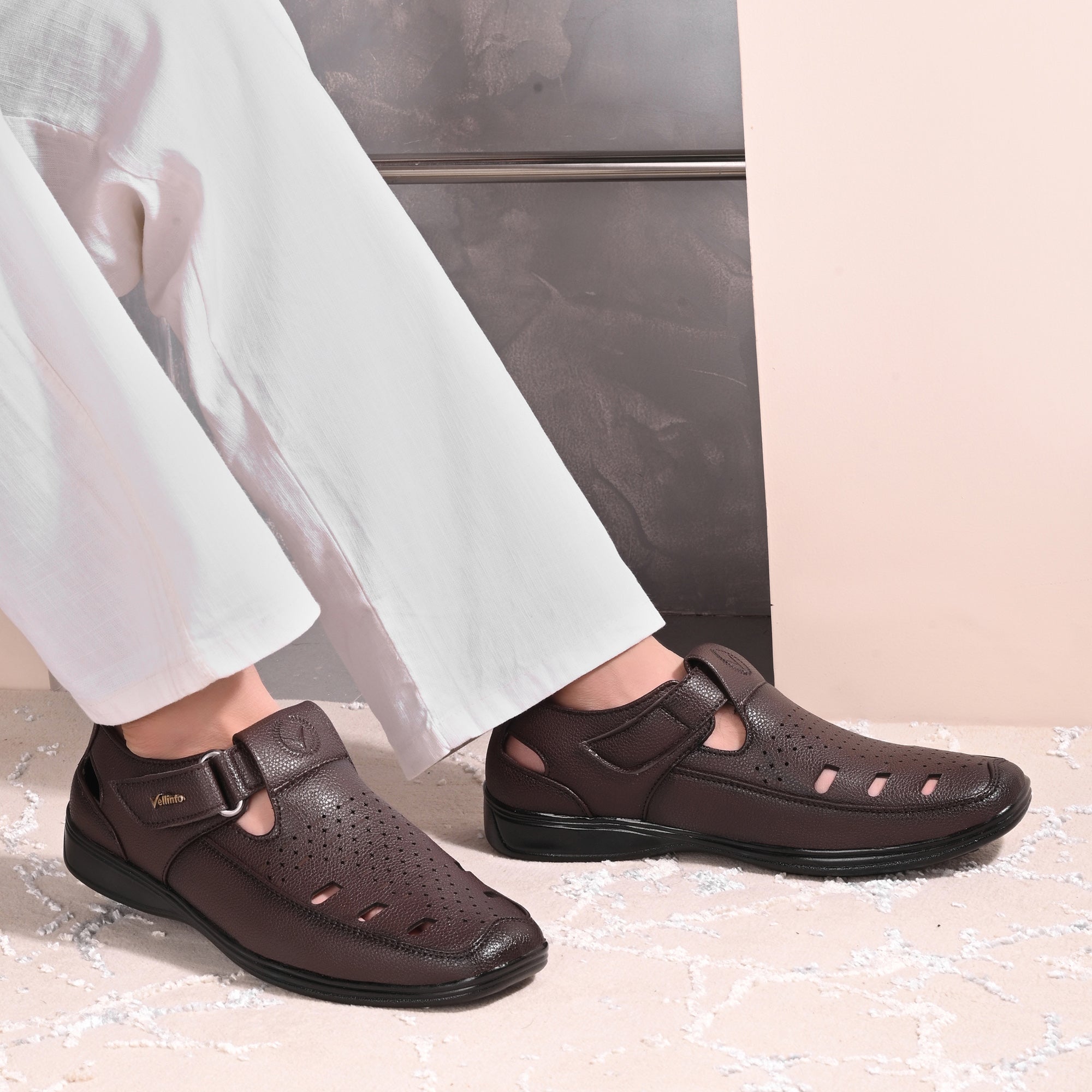 Vellinto Men Sandal