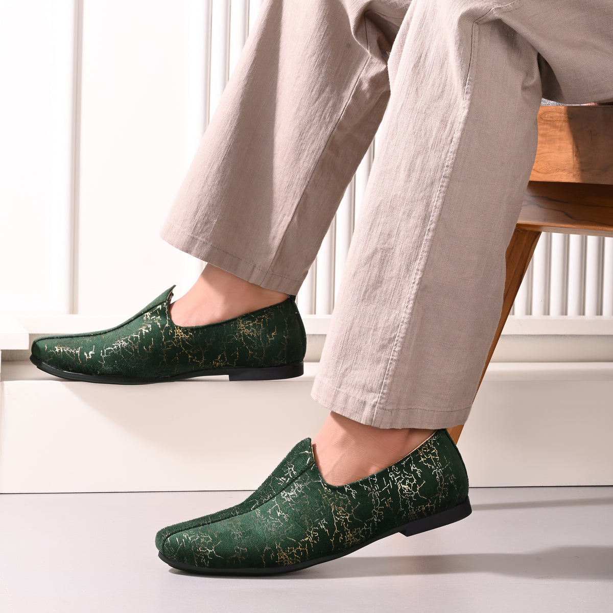 Vellinto SHAHZADA Party Wear Royal Look Mojaris Juttis Slip On For Men Espadrilles For Me