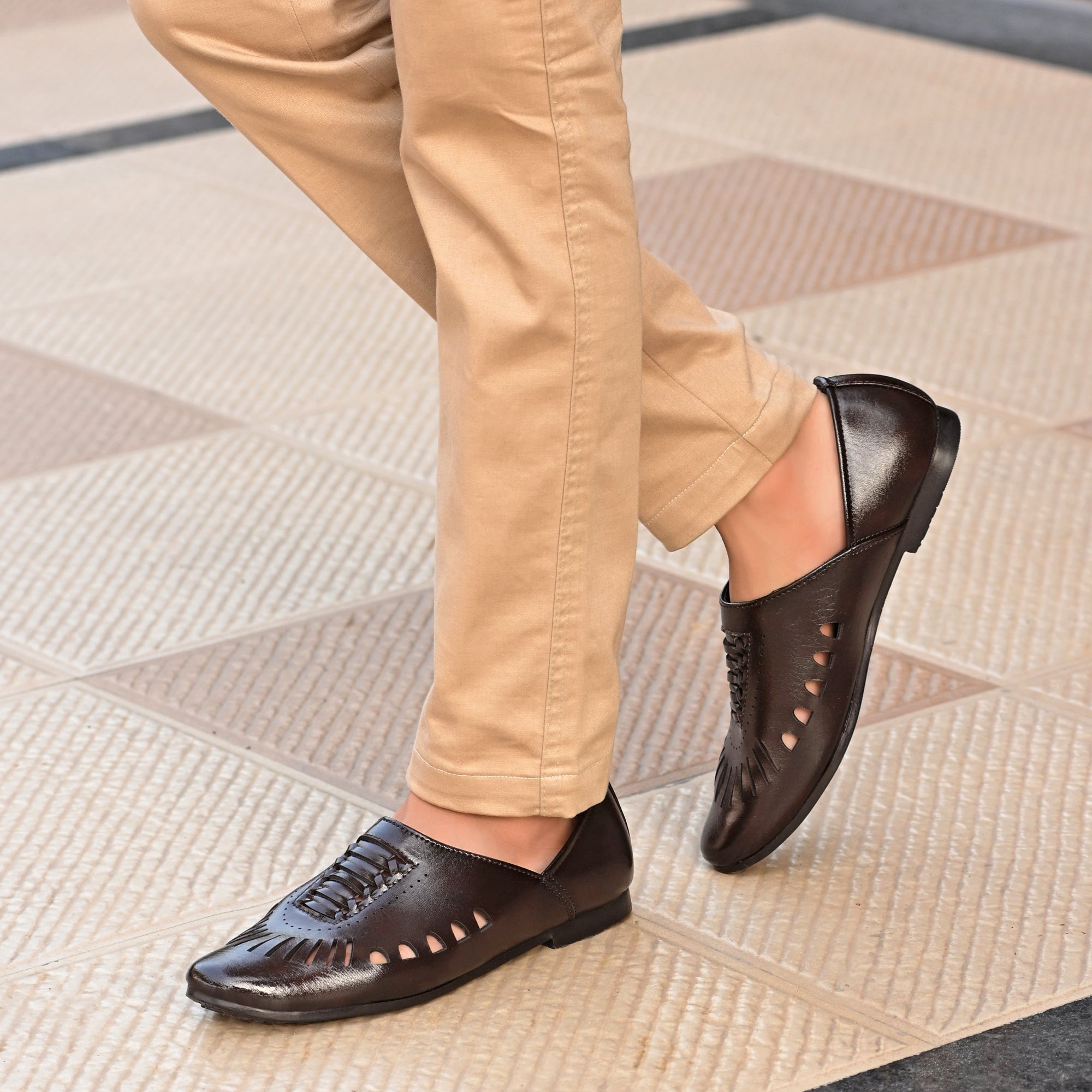 Cool, Trendy and Stylish Rajasthani Jutis/Mojaris For Men Corporate Casuals For Men