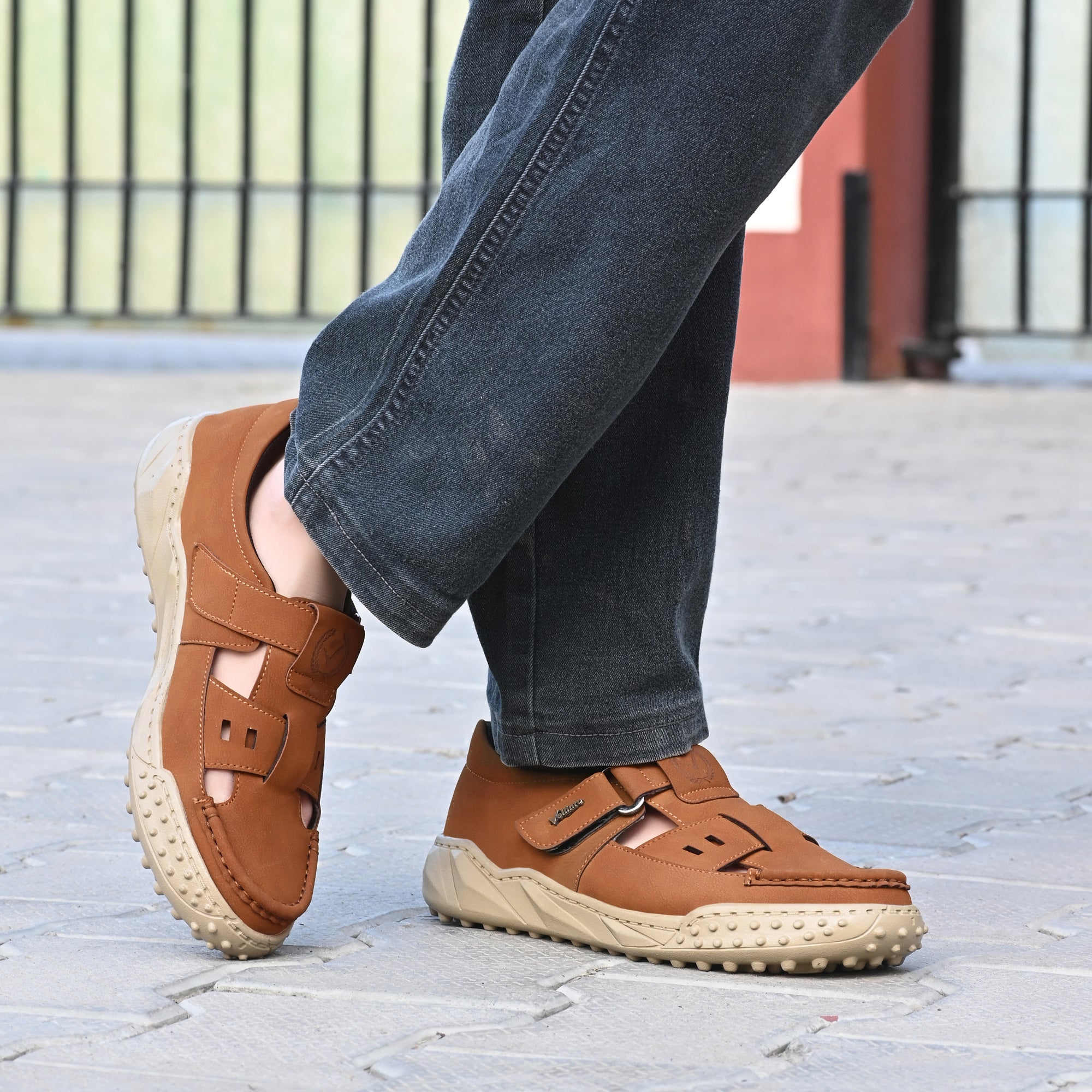 Vellinto Men Sandal