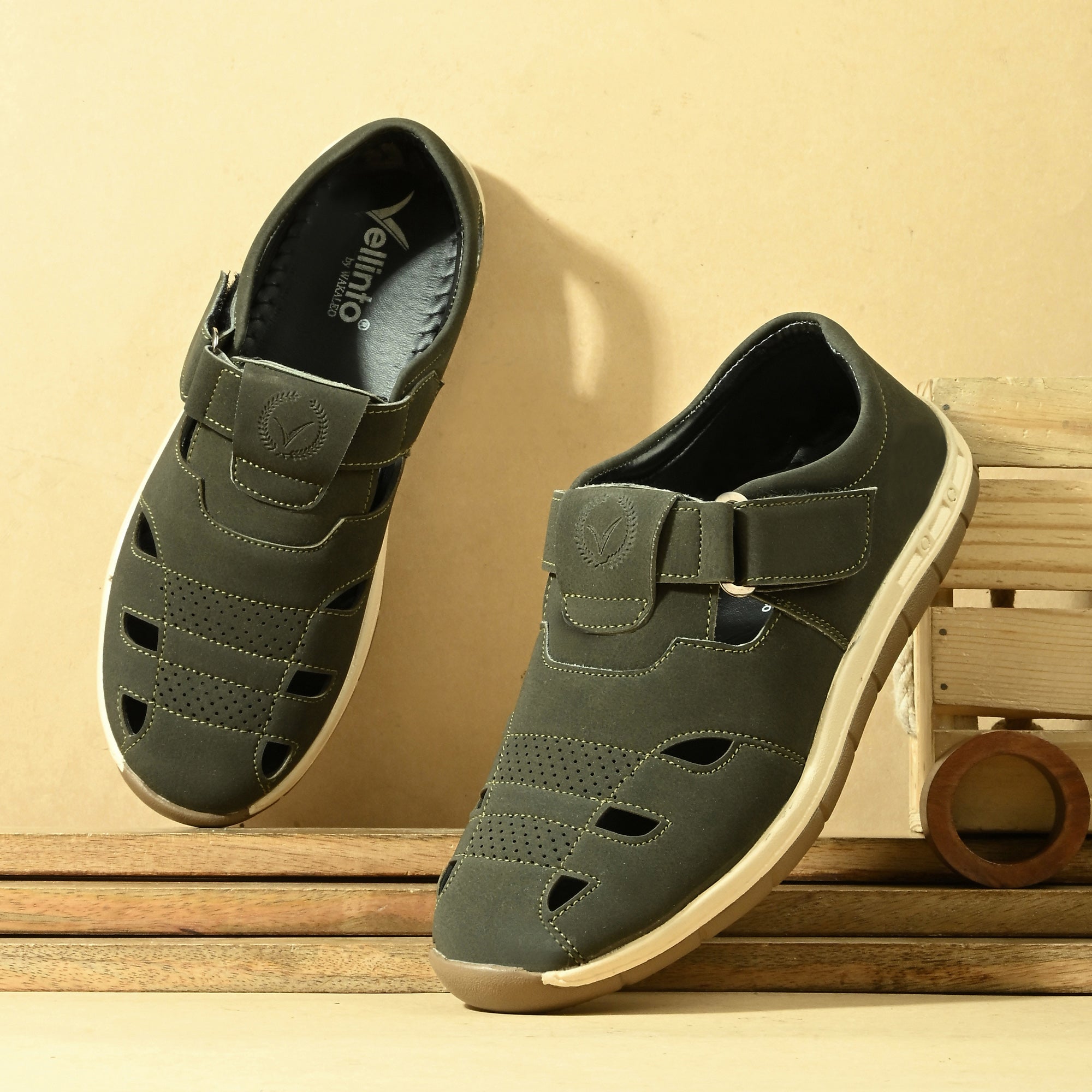 Vellinto Men Sandals