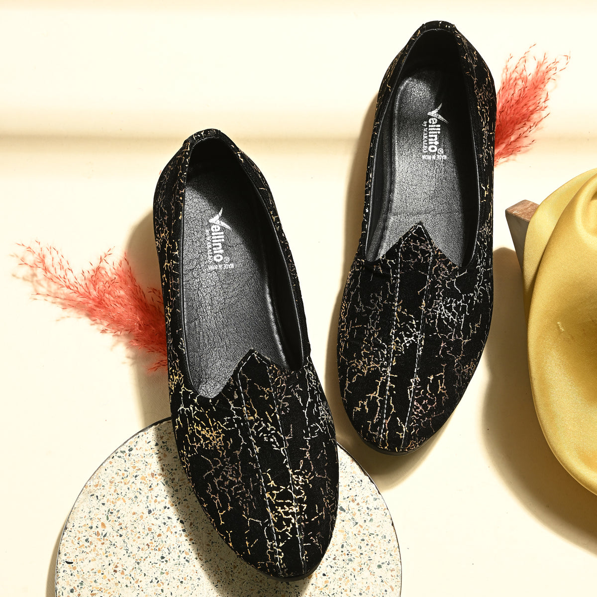 Vellinto SHAHZADA Party Wear Royal Look Mojaris Juttis Slip On For Men Espadrilles For Me