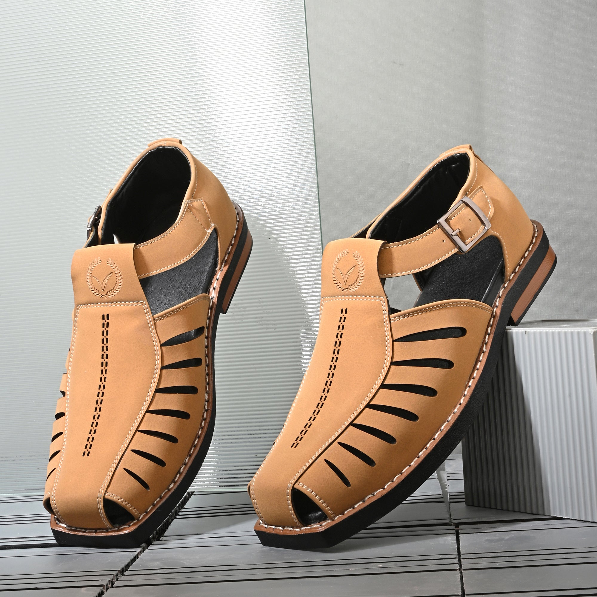 Vellinto Men Sandal