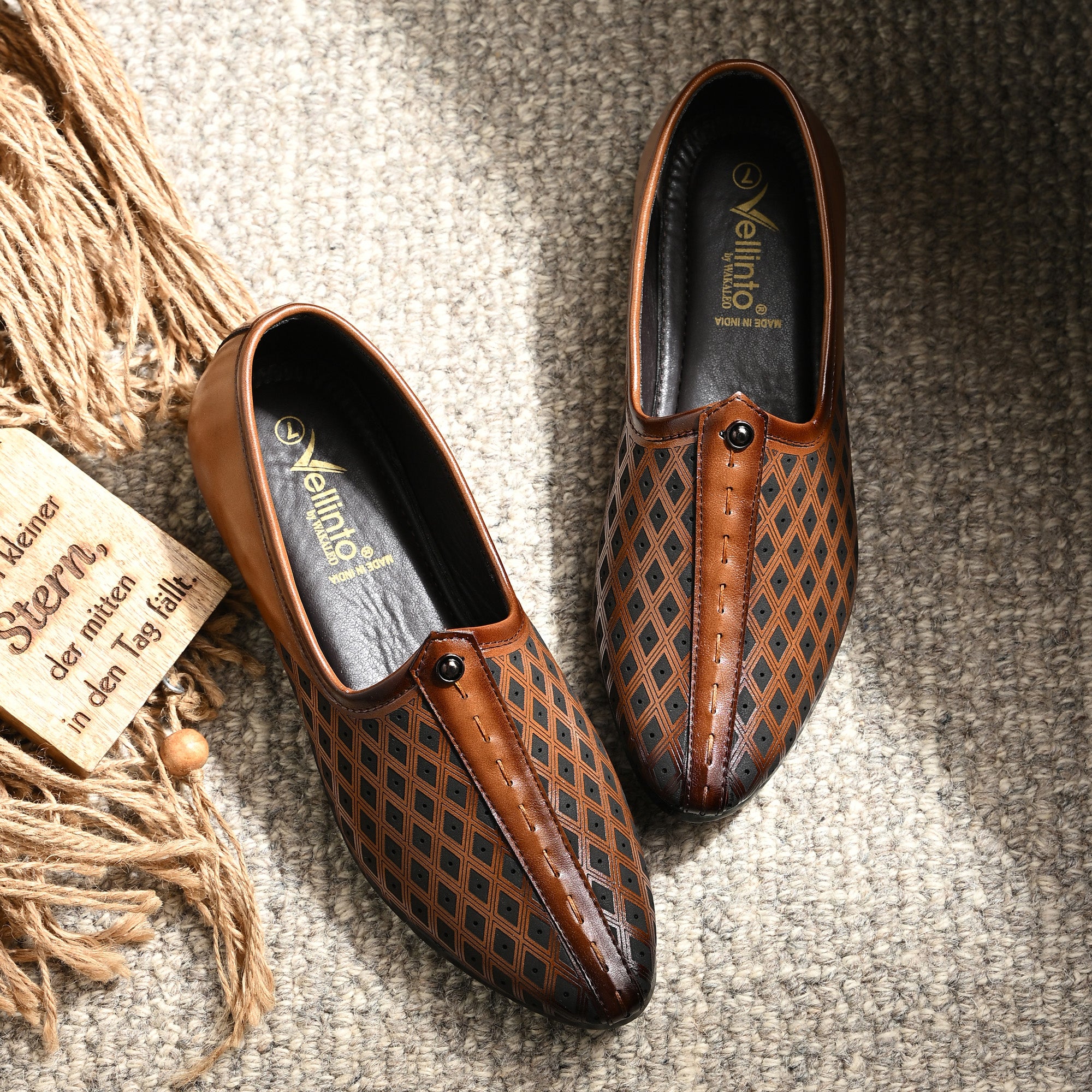 Vellinto MEHER Cool Rajasthani Ethnic Juttis For Men ll Mojaris For Men Party Wear For Men