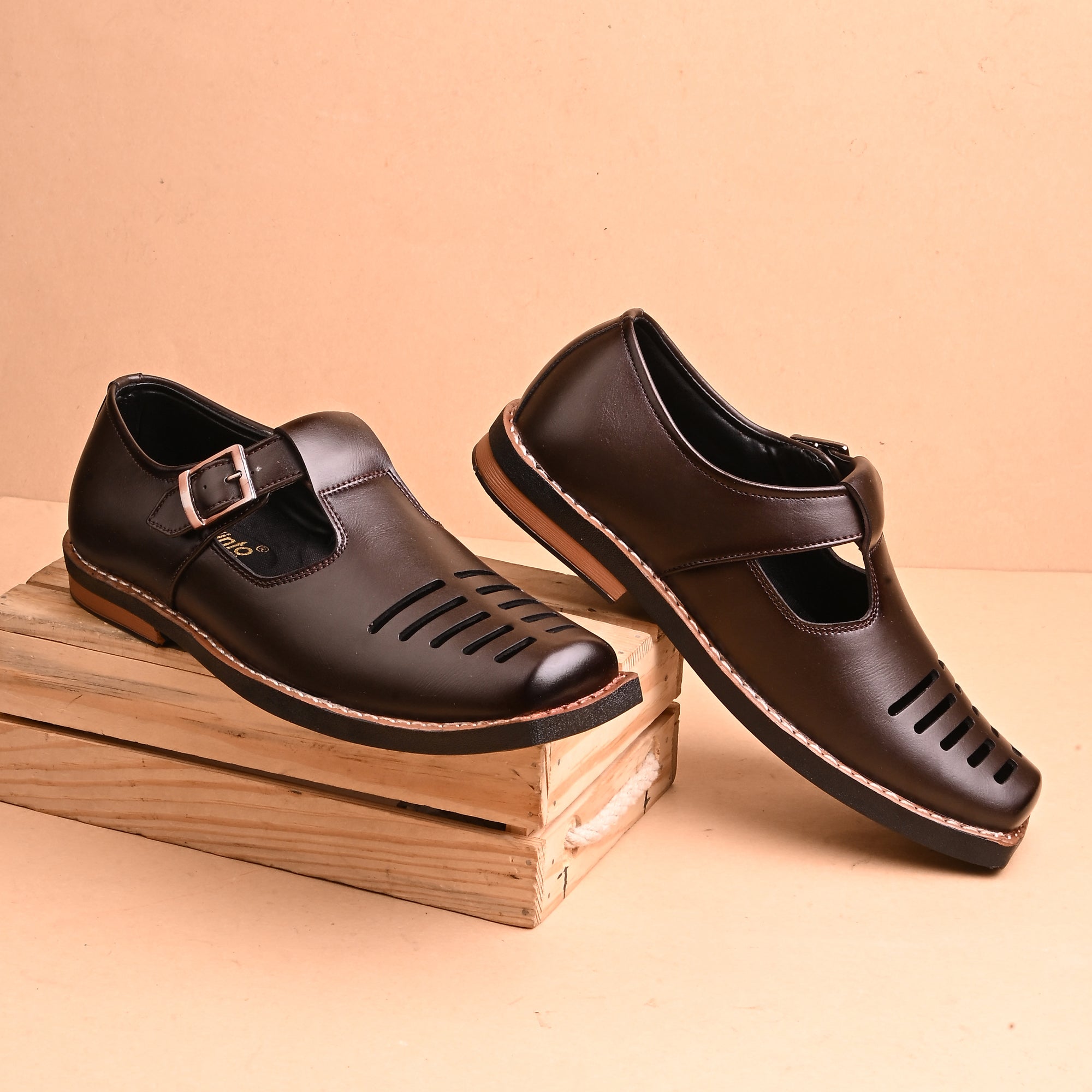 Vellinto Men Sandals