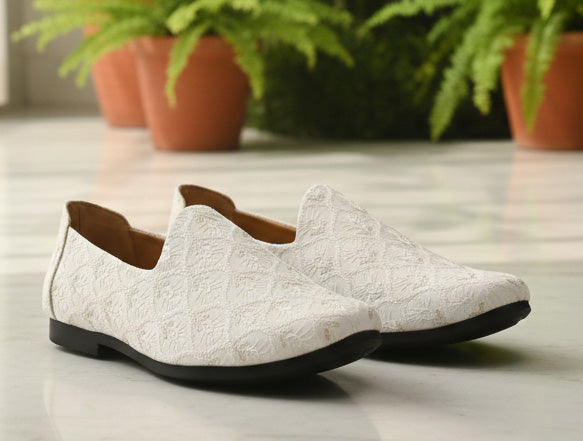 Vellinto Vellinto ZARIYA Party Wear Royal Look Mojaris Juttis Slip On For Men Espadrilles For Men