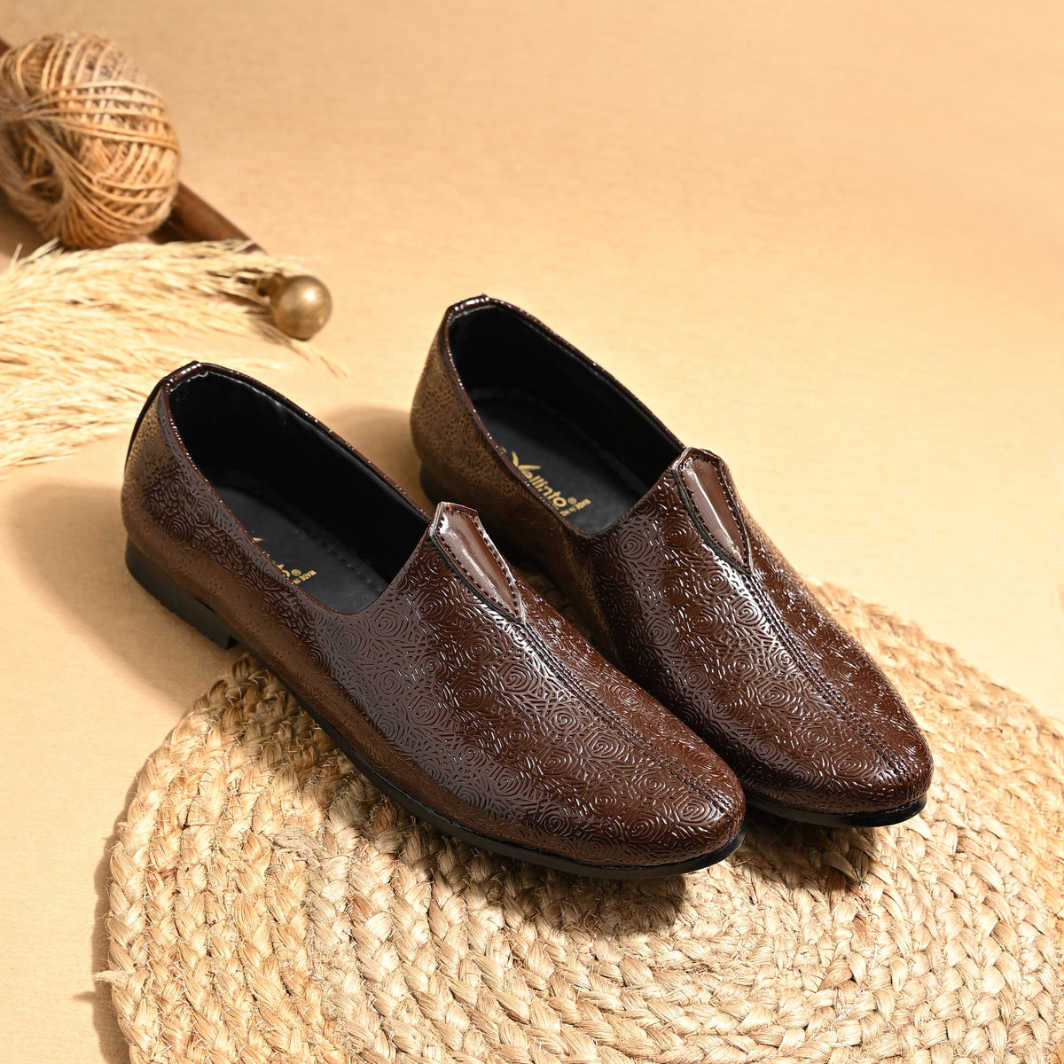 Vellinto Vellinto COUGAR Ethnic juttis/Nagra/Mojaris For Men Slip On For Men