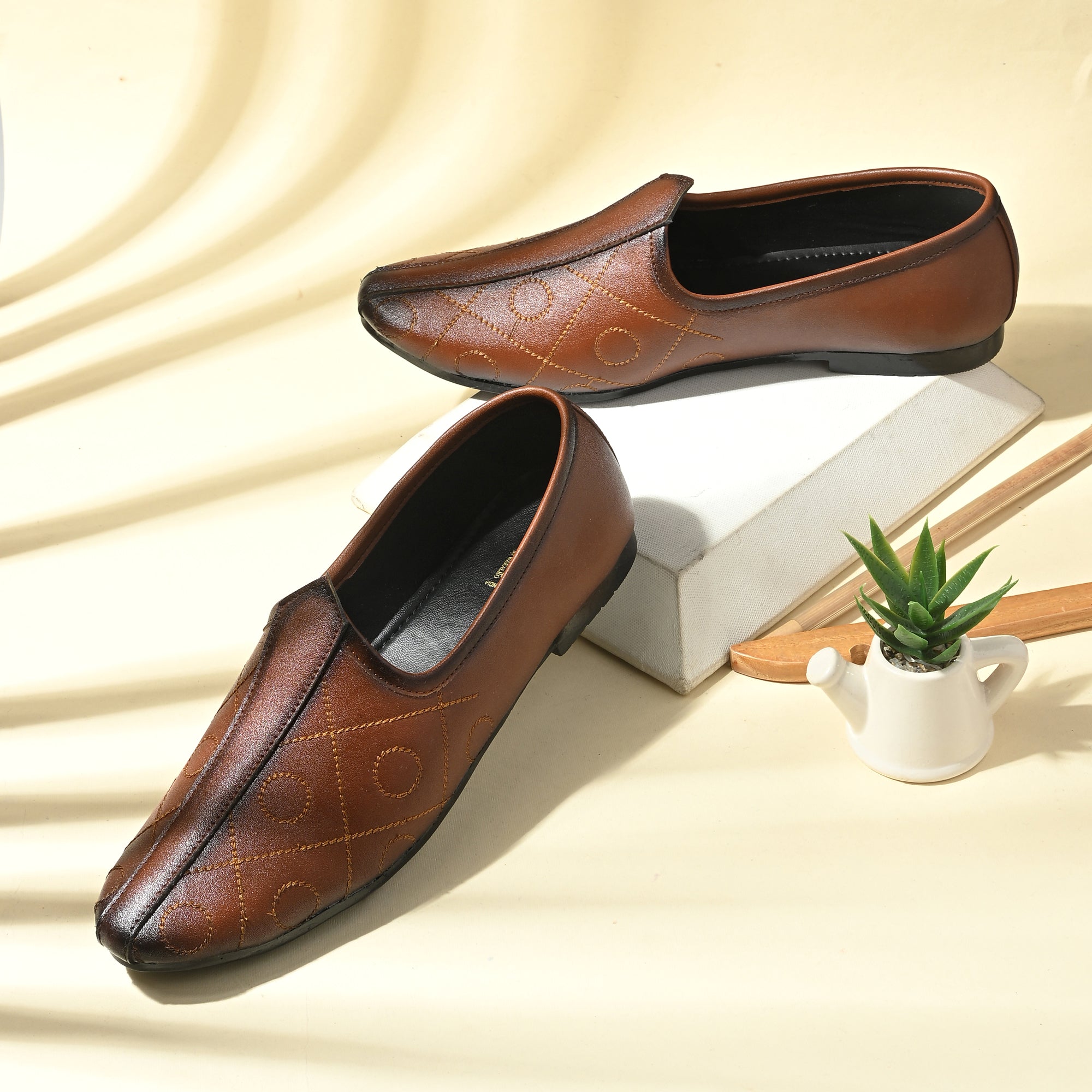Vellinto BANAJARA Men’s Ethnic Slip-On Mojari | Traditional PU Leather Footwear Party Wear For Men