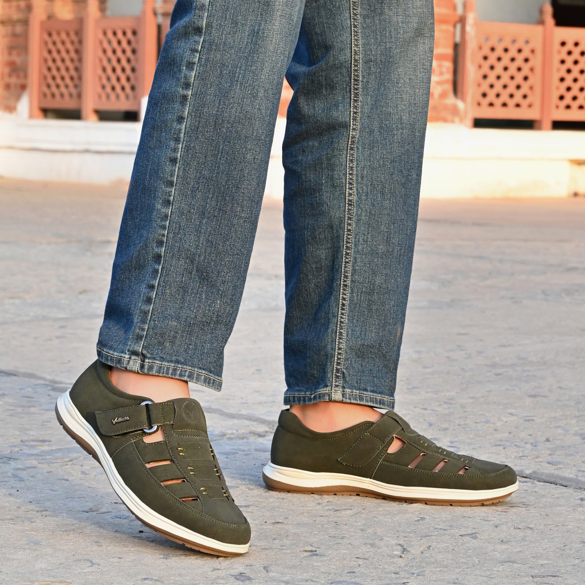 Vellinto Men Sandals