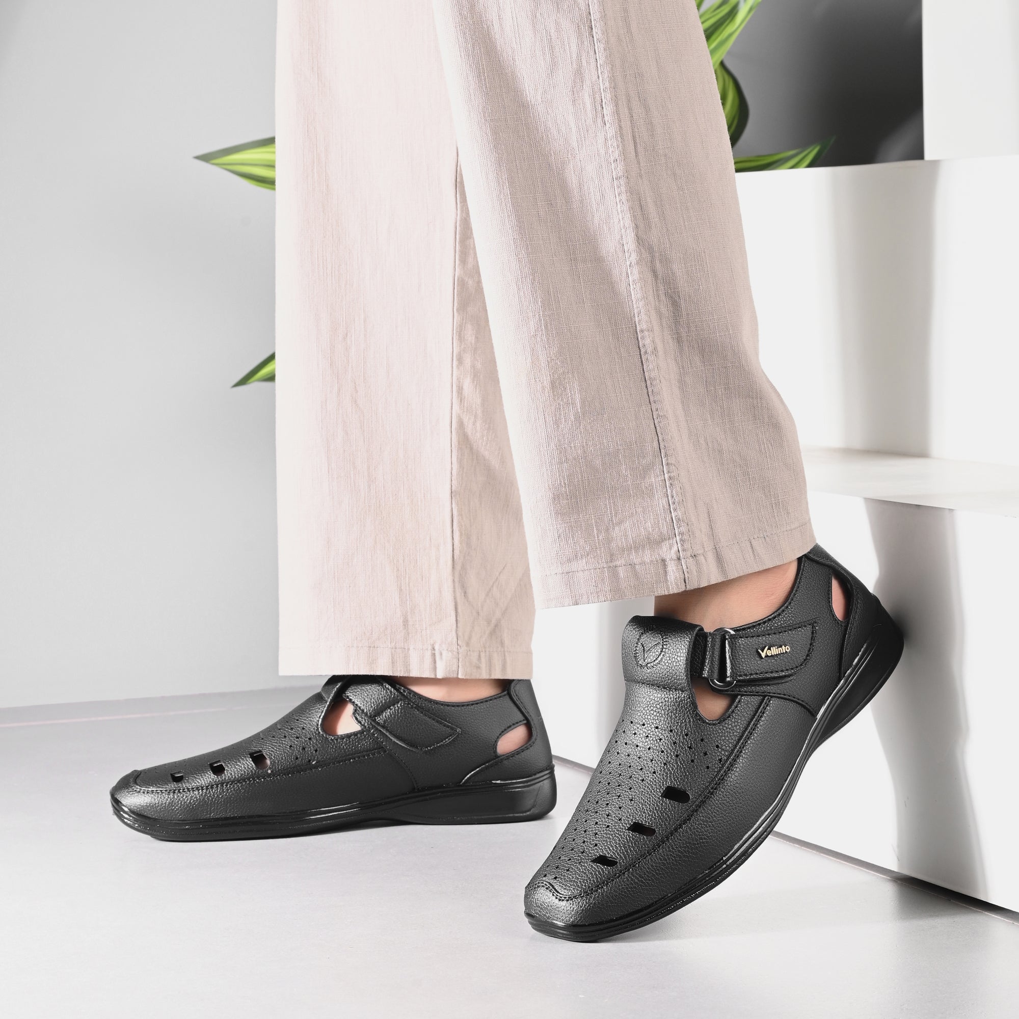 Vellinto Men Sandal