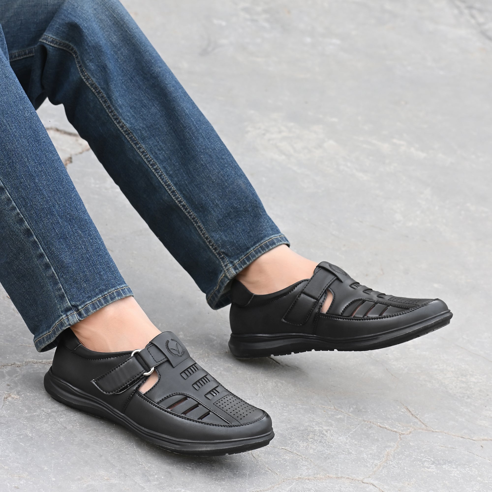 Vellinto Men Sandals