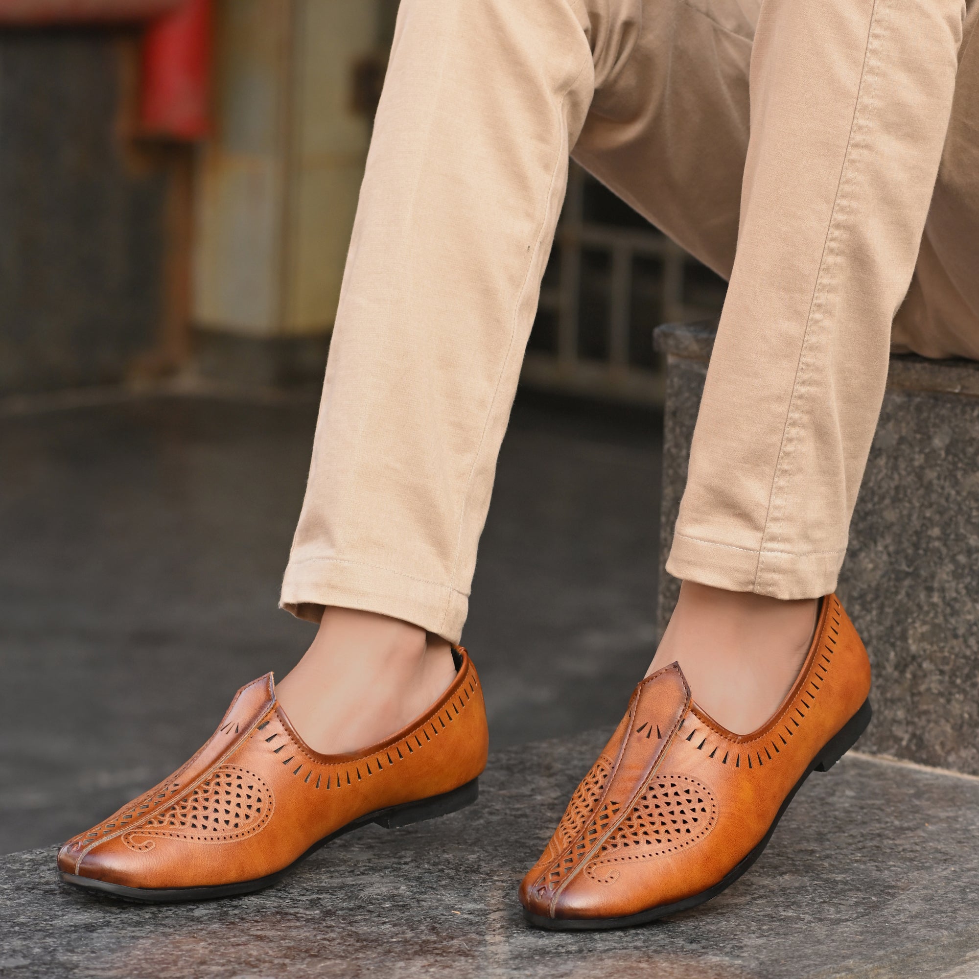 Vellinto Cool Rajasthani KLASSIC Jutis For Men Mojaris For Men Nagra For Men Corporate Casuals For Men