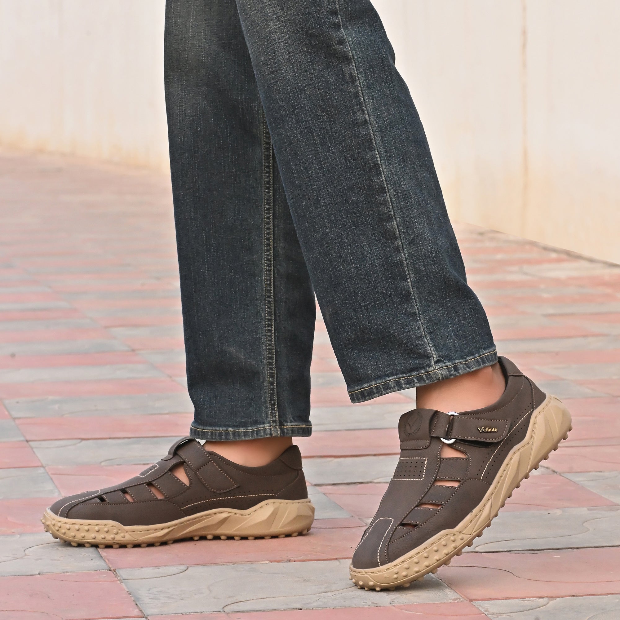 Vellinto Men Casual Sandal