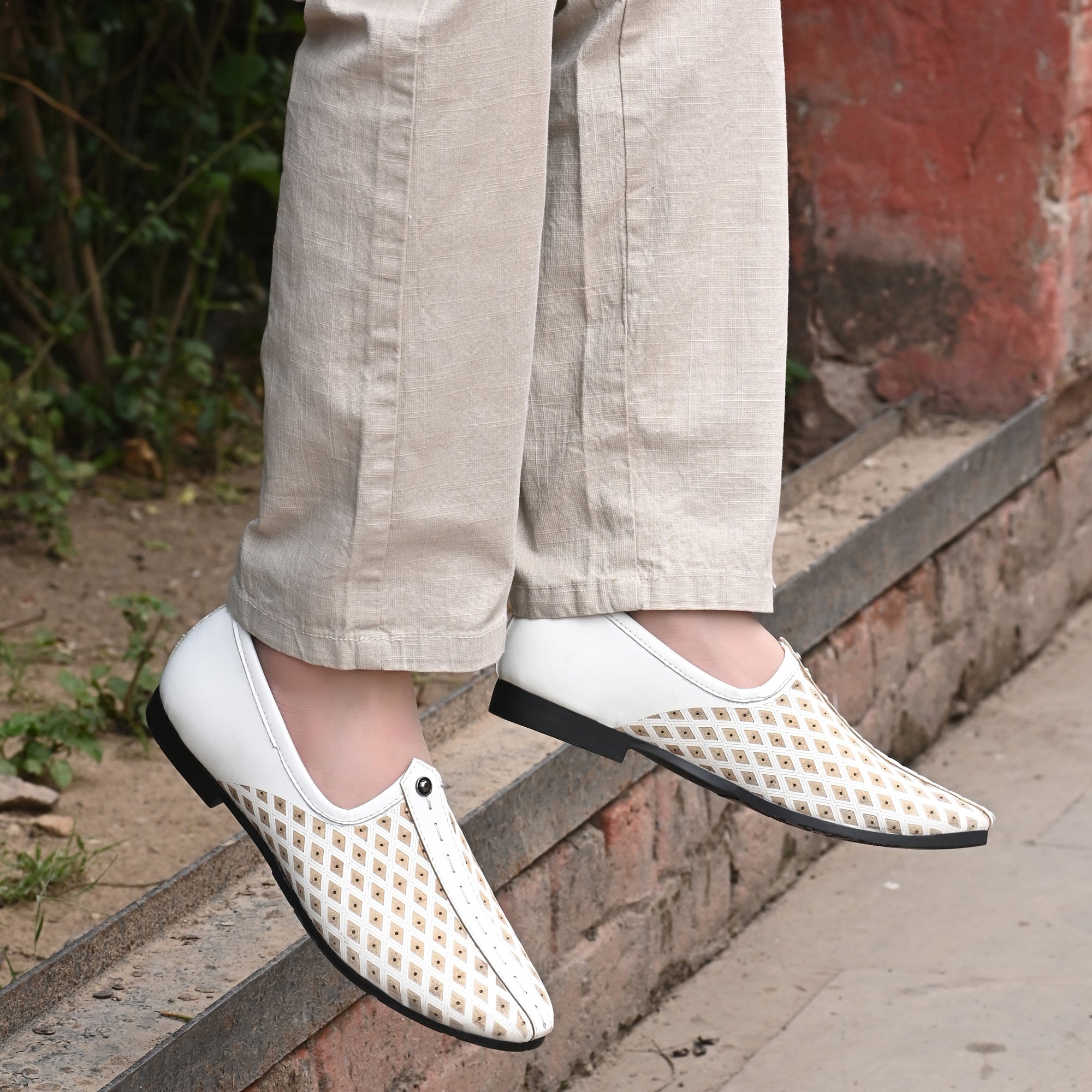 Vellinto MEHER Cool Rajasthani Ethnic Juttis For Men ll Mojaris For Men Party Wear For Men
