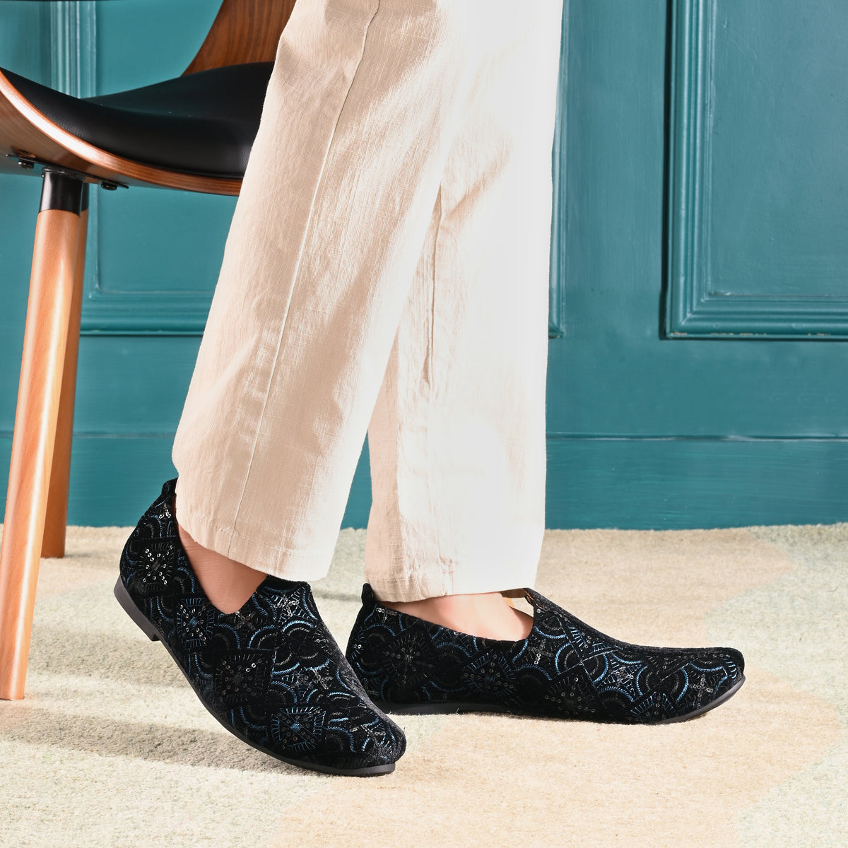 Vellinto MIDNIGHT BLOOM Party Wear Royal Look Mojaris Juttis Slip On For Men Espadrilles For Men