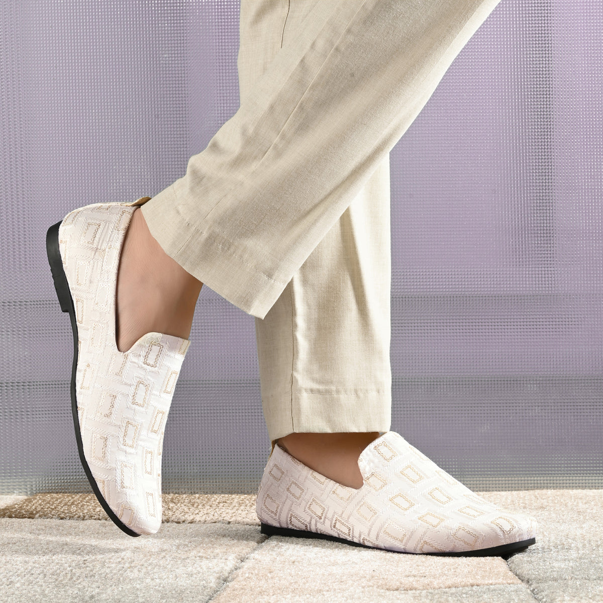 Vellinto Mens White GLEAM Embroidered Slip-On Ethnic Party Wear Wedding Shoes for Festive Espadrilles For Men