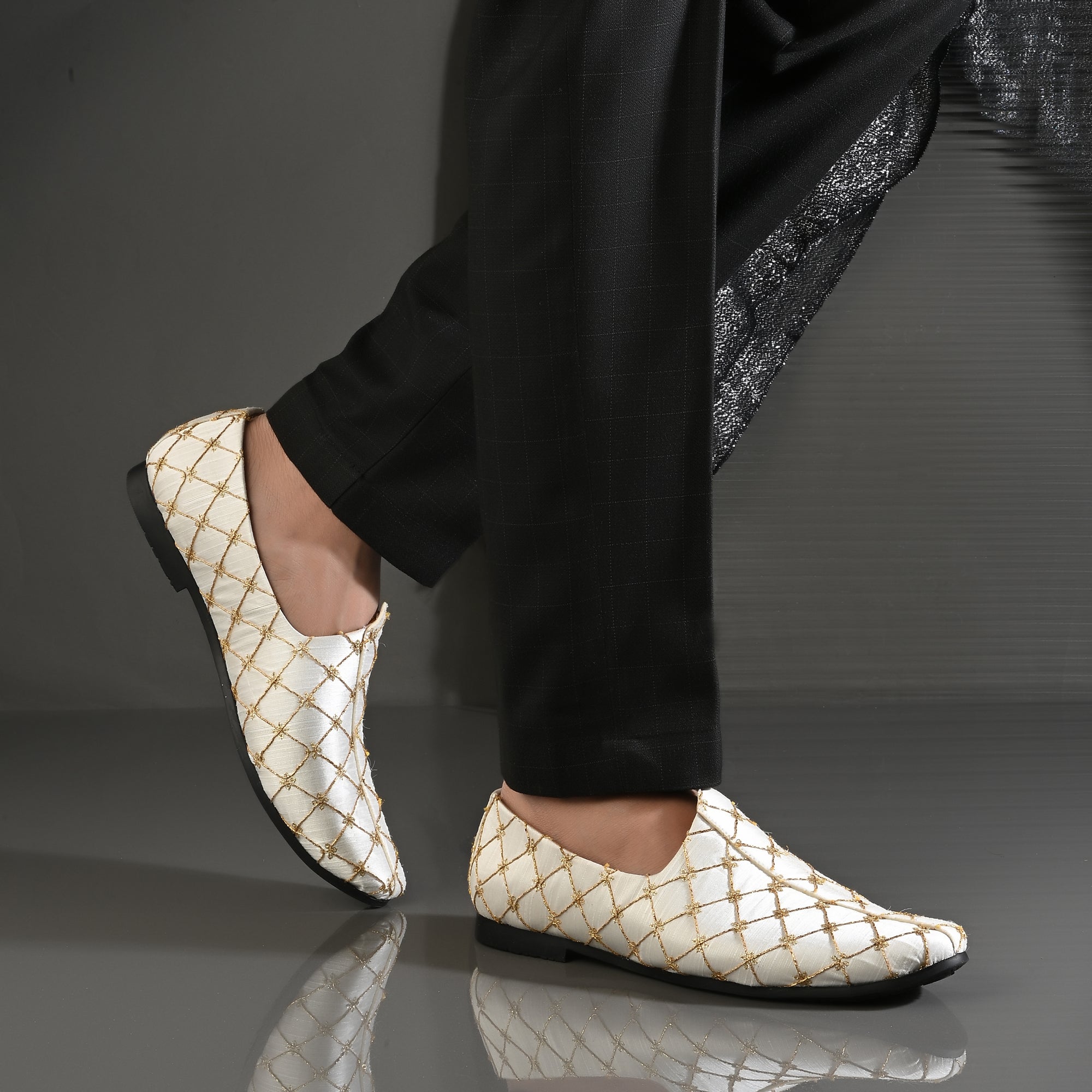 Vellinto Party Wear Royal Look Slip On For Men Party Wear For Men
