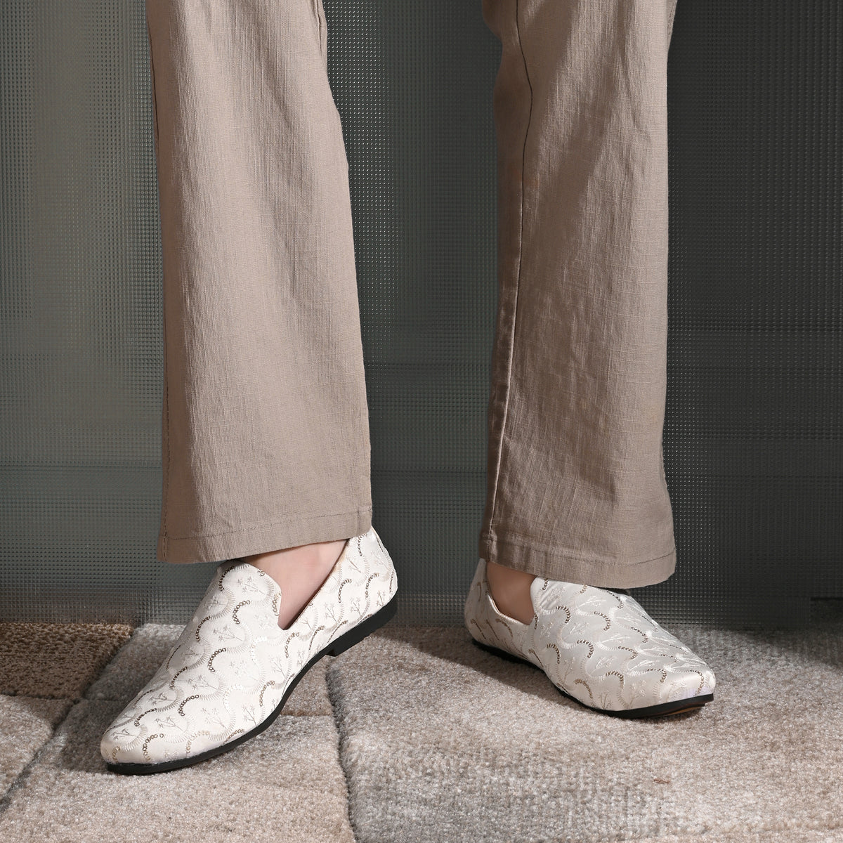 Vellinto ZEWAR Men's White Embroidered Slip-On Ethnic Party Wear Wedding Shoes Espadrilles For Men
