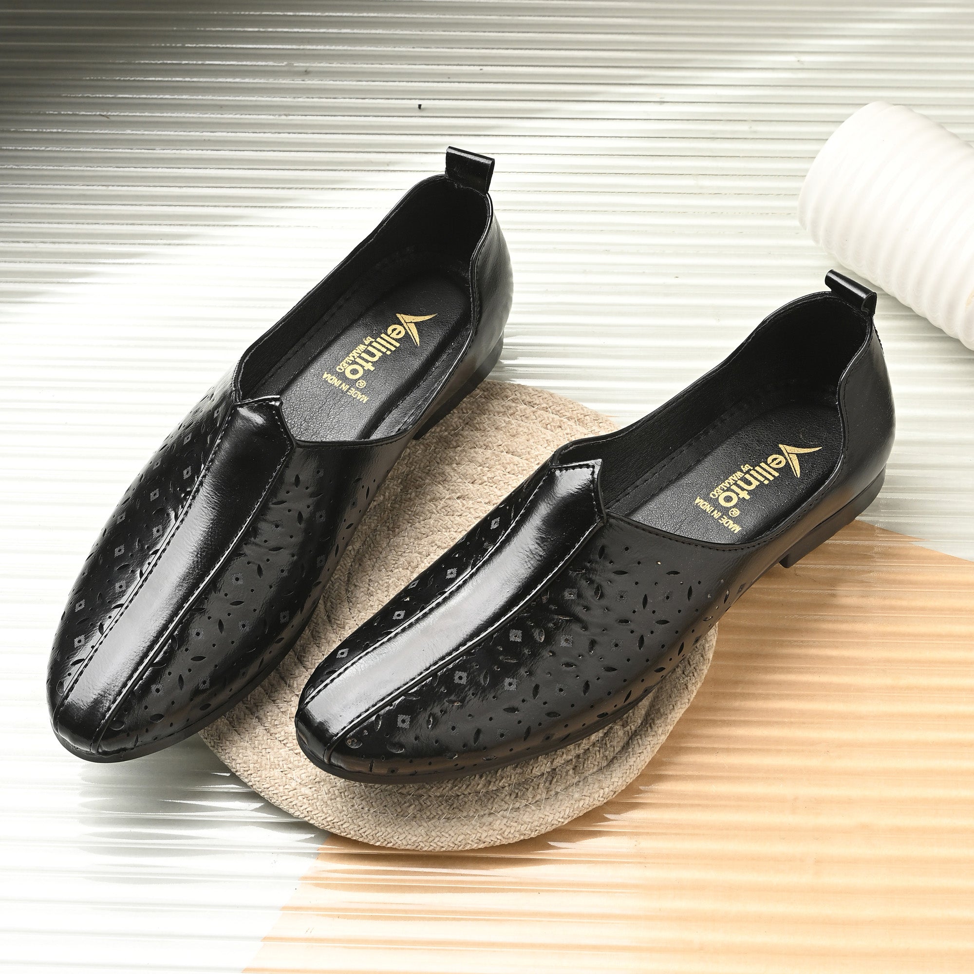 Vellinto Vellinto JASHN Cool Rajasthani Jutis Mojaris Nagra For Men Stylish Shoes Party Wear For Men