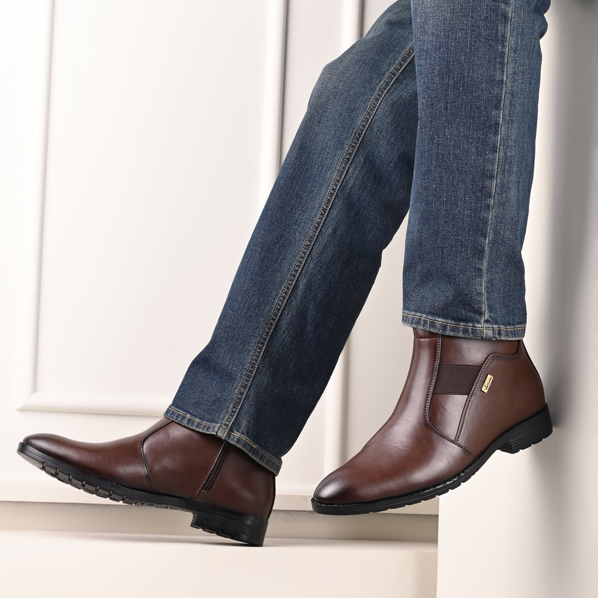 Vellinto Royal Look Zipped Boots For Men ll Synthetic Leather Casual Boots For Men