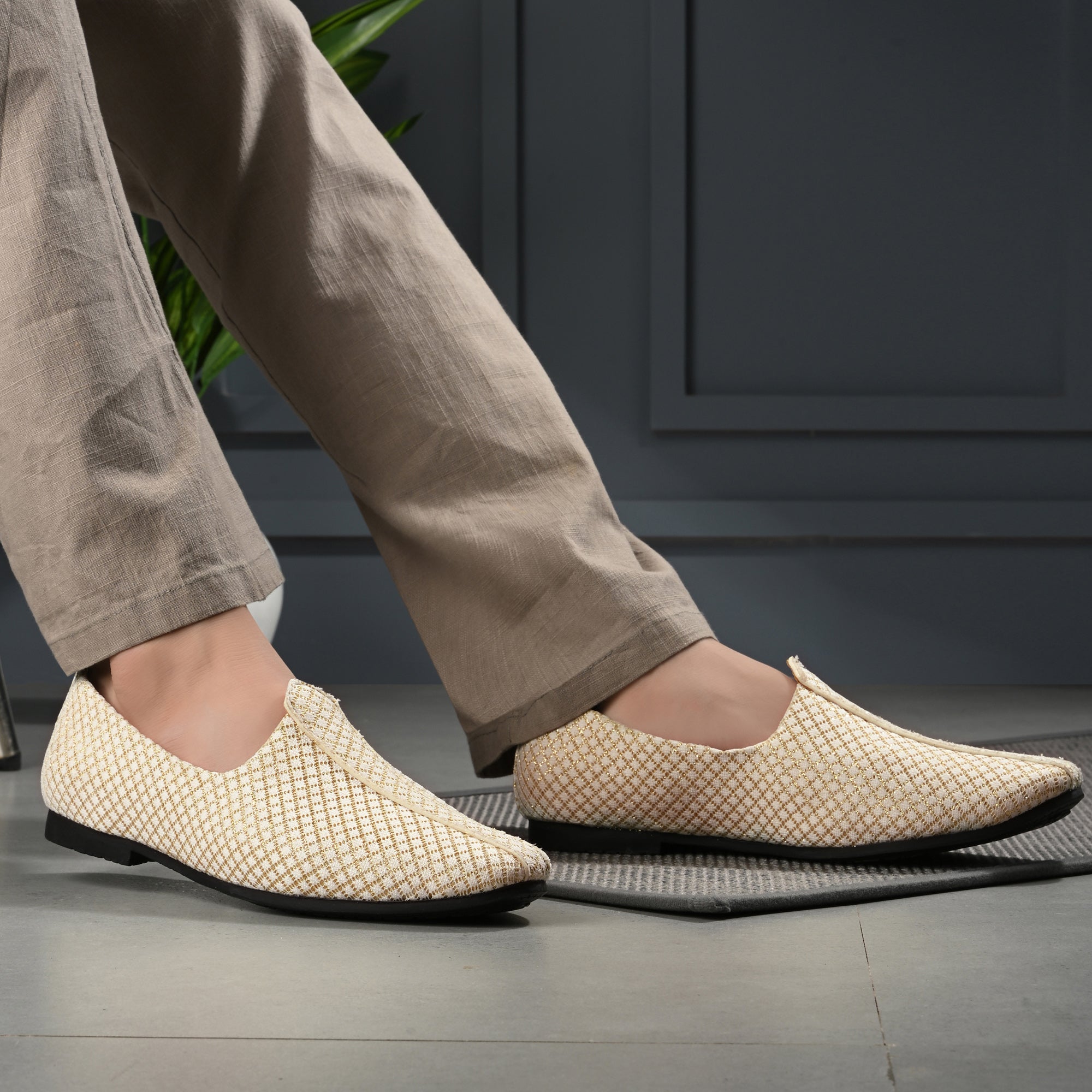 Vellinto Casuals For Men