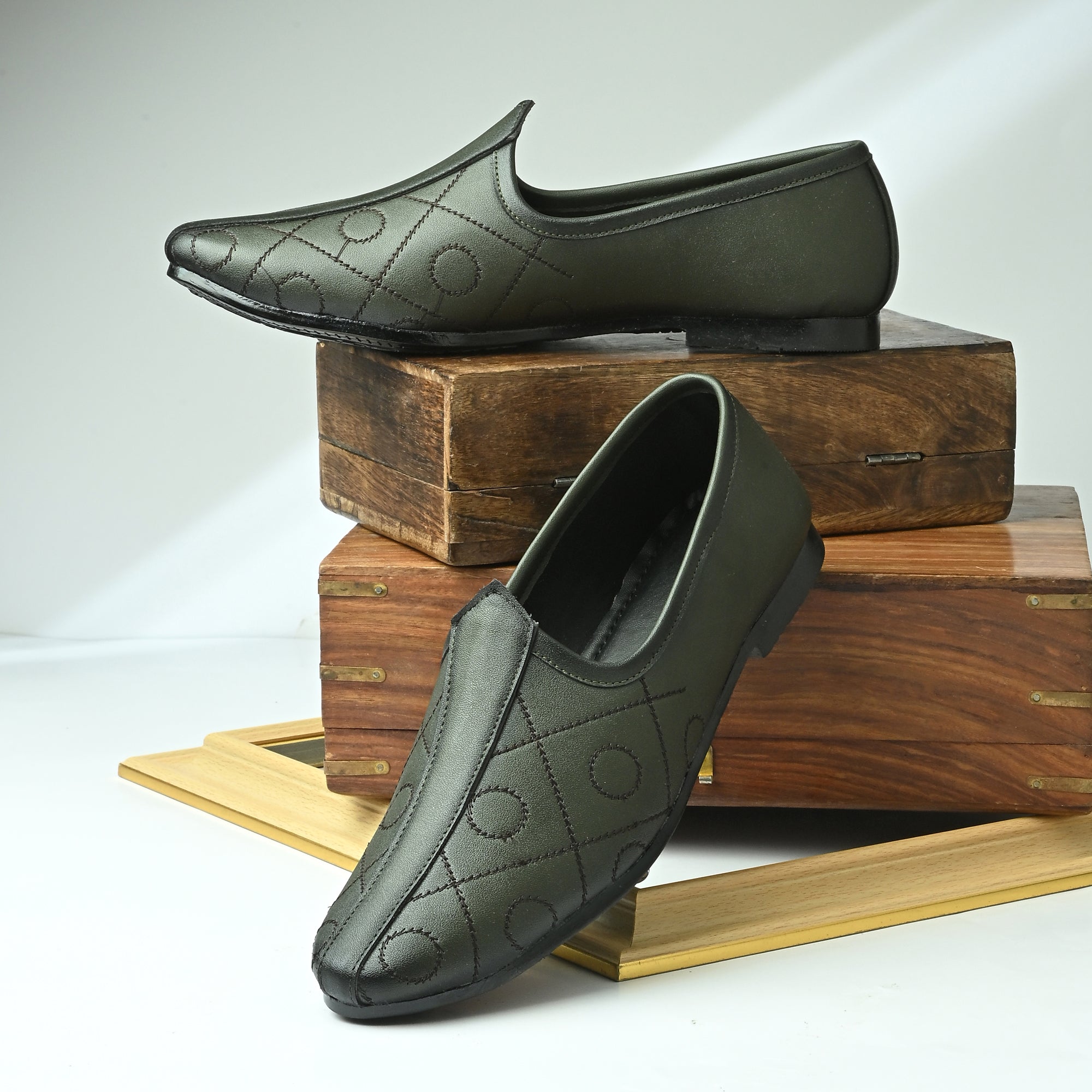 Vellinto BANAJARA Men’s Ethnic Slip-On Mojari | Traditional PU Leather Footwear Party Wear For Men