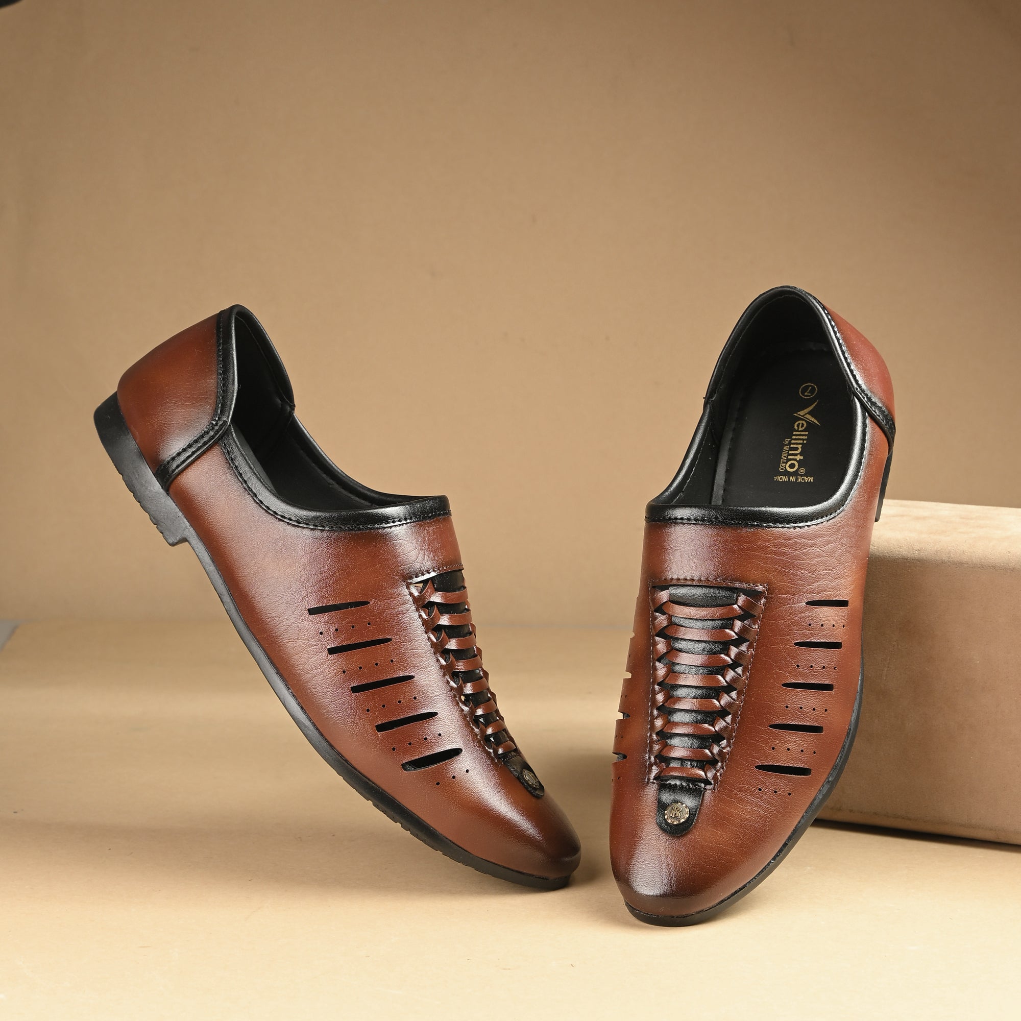 Vellinto MORJHEEL Cool Rajasthani Jutis For Men Mojaris For Men Nagra For Men