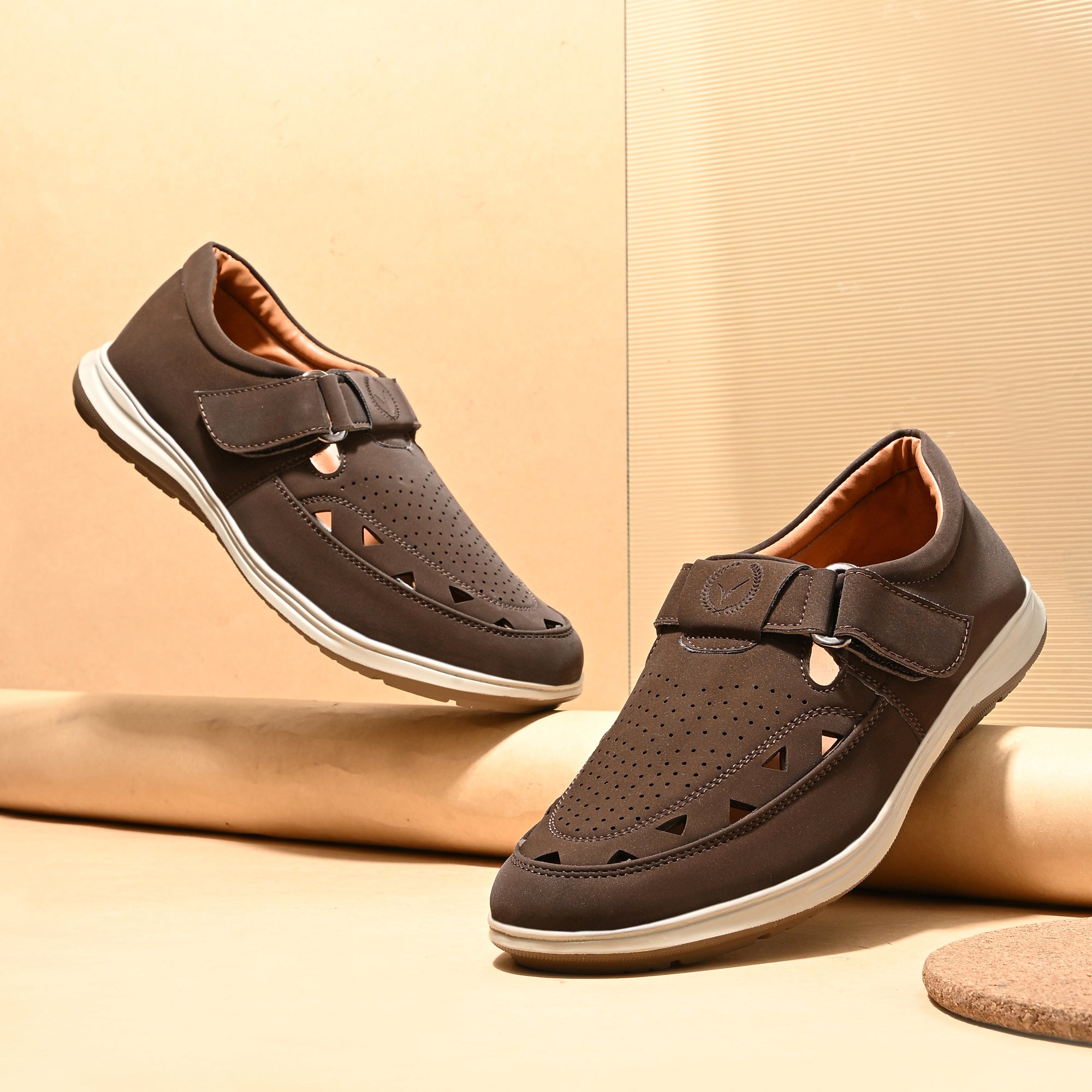 Vellinto Men Sandals