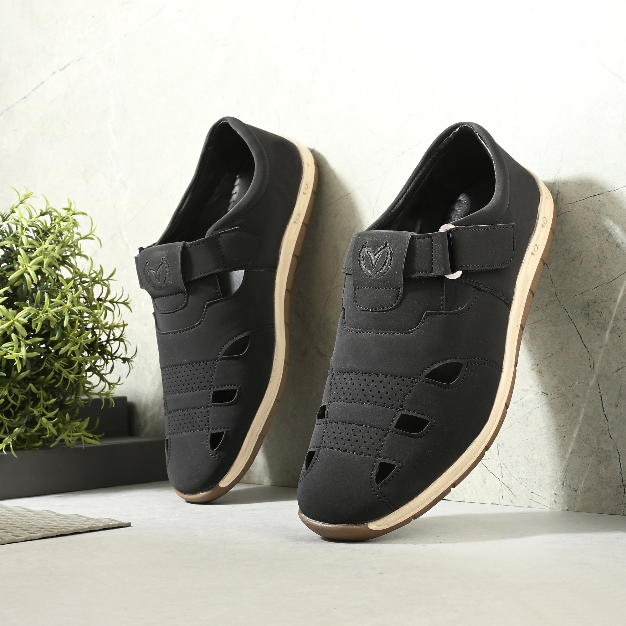 Vellinto Men Sandals