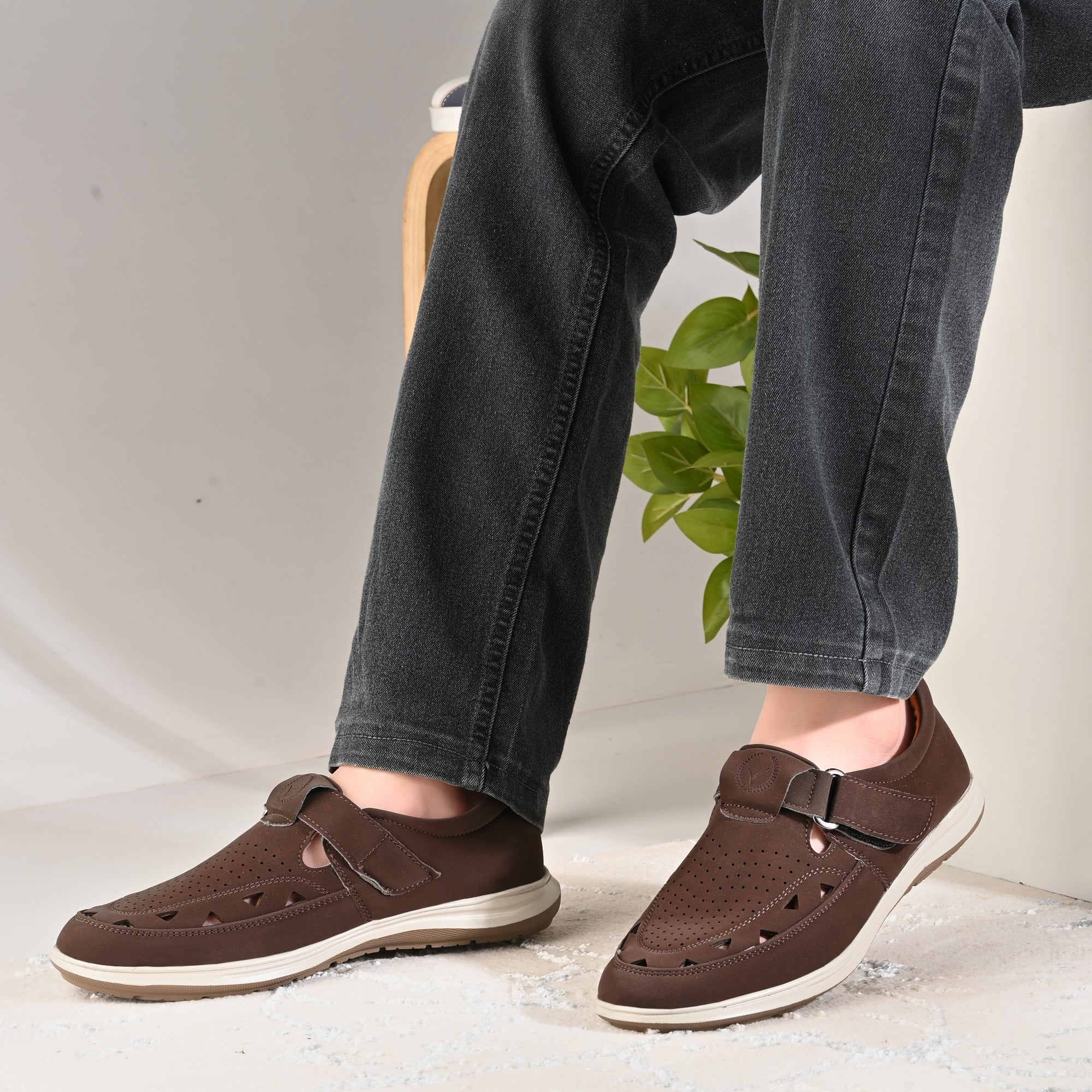 Vellinto Men Sandals
