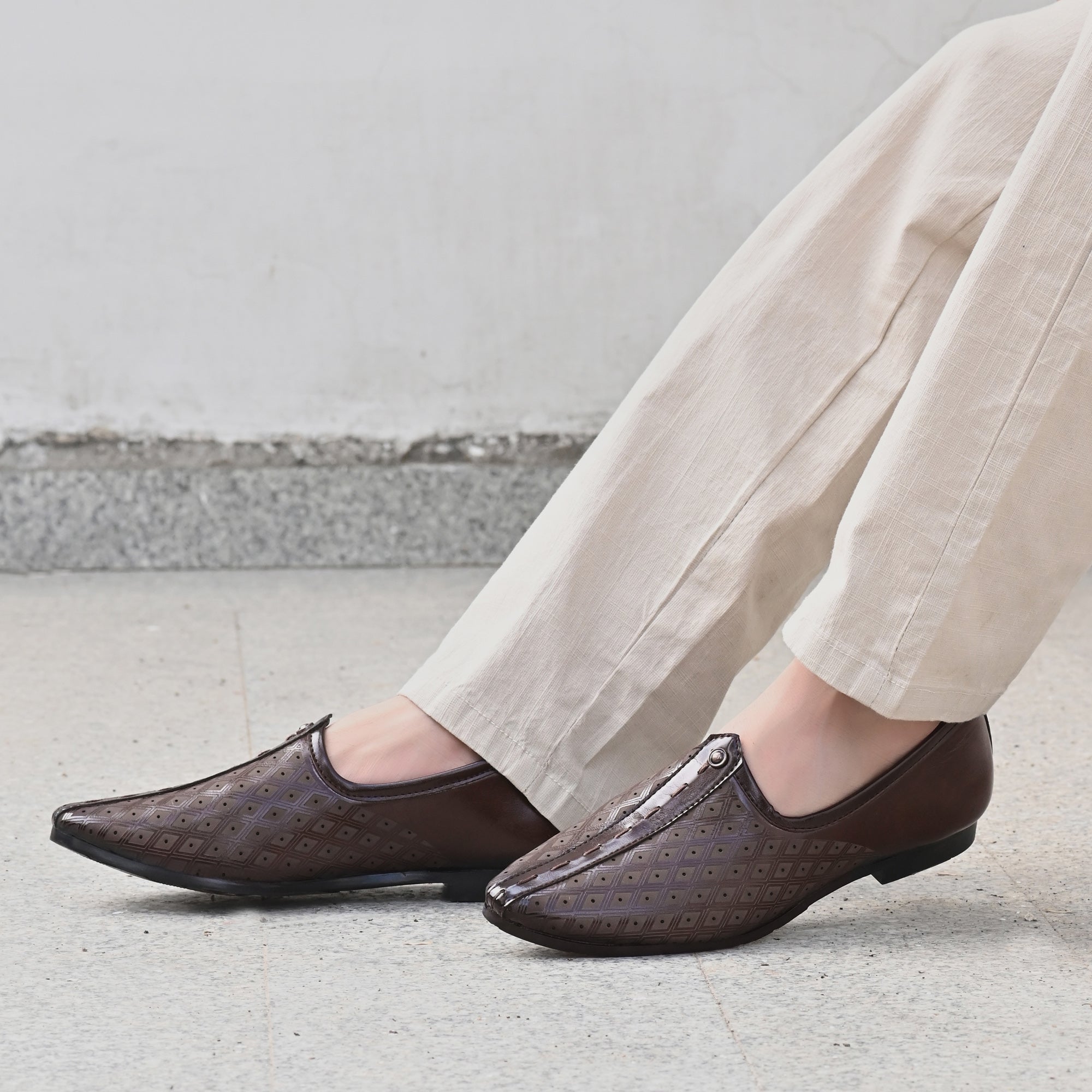 Vellinto MEHER Cool Rajasthani Ethnic Juttis For Men ll Mojaris For Men Party Wear For Men