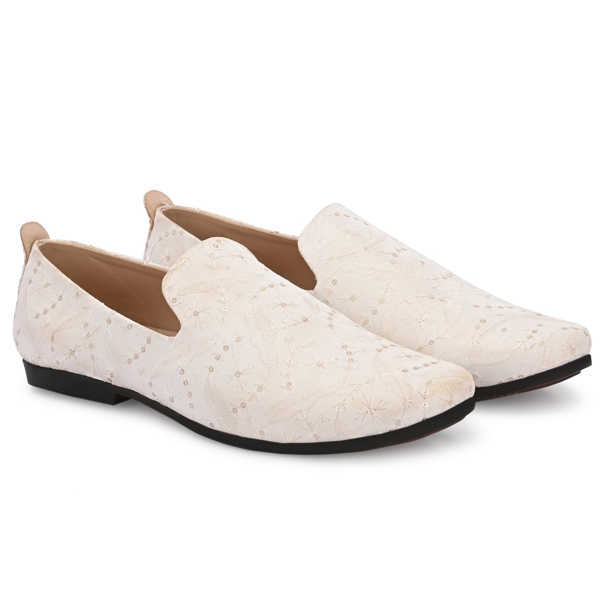 Vellinto Mens MEHER White Embroidered Slip-On Ethnic Party Wear Wedding Shoes for Festive Espadrilles For Men