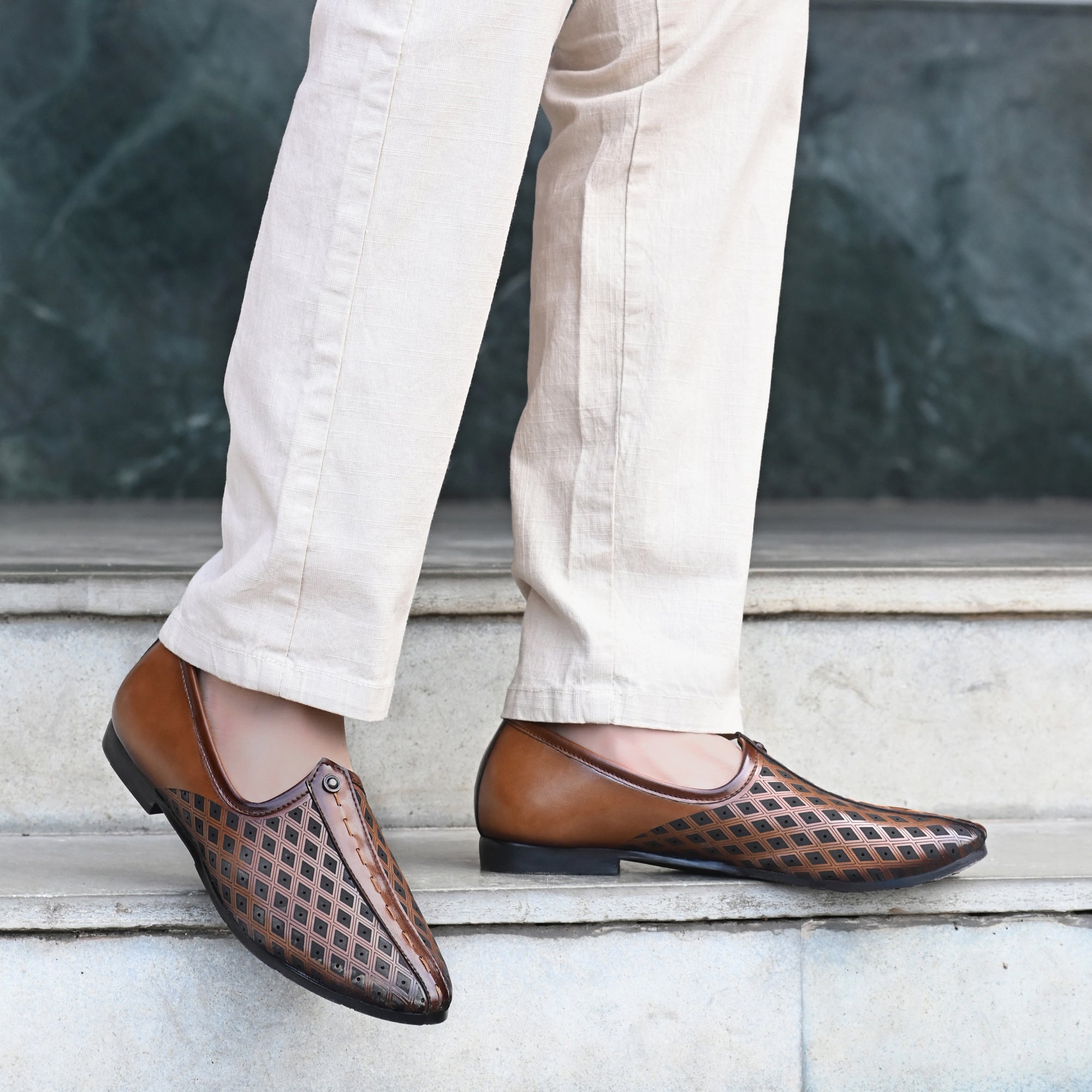 Vellinto MEHER Cool Rajasthani Ethnic Juttis For Men ll Mojaris For Men Party Wear For Men