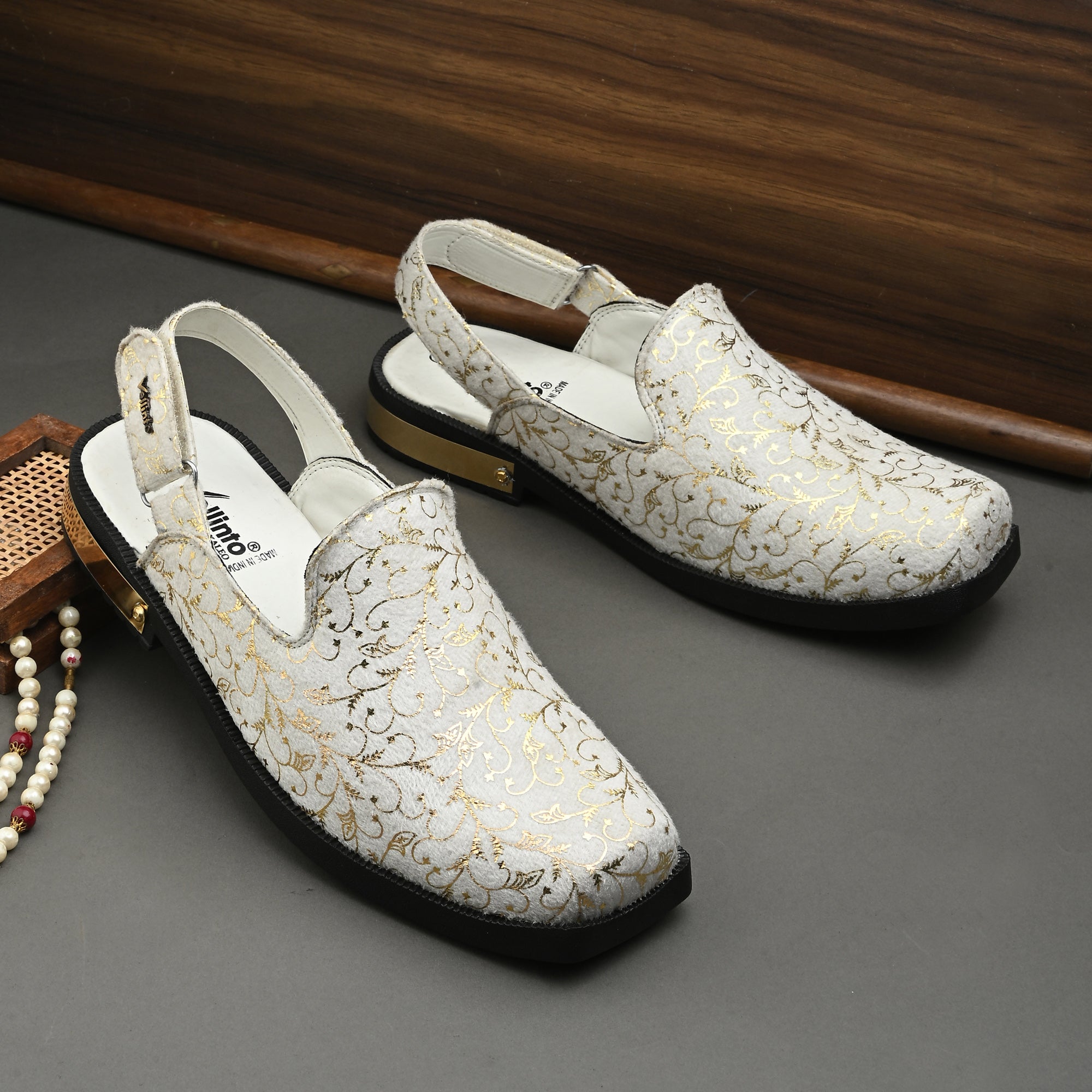 Vellinto Men Sandals
