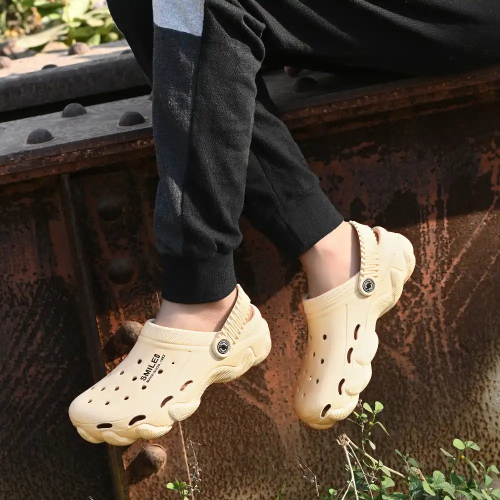 Vellinto SOFTREK Men EVA Clogs ll Stylish Lightweight Waterproof Sandals For Men