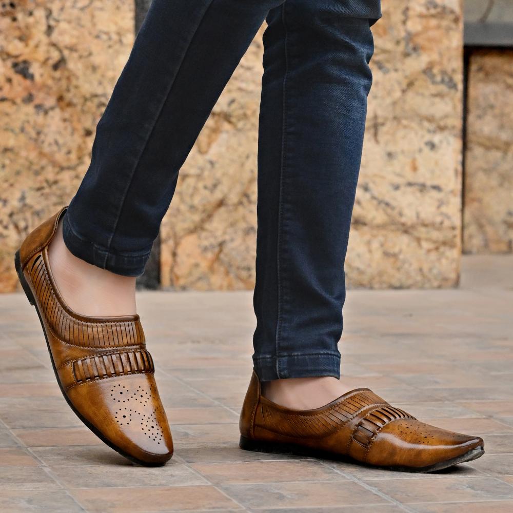 Vellinto CROWN Cool Traditional Jutis For Men Mojaris For Men Nagra For Men Casuals For Men