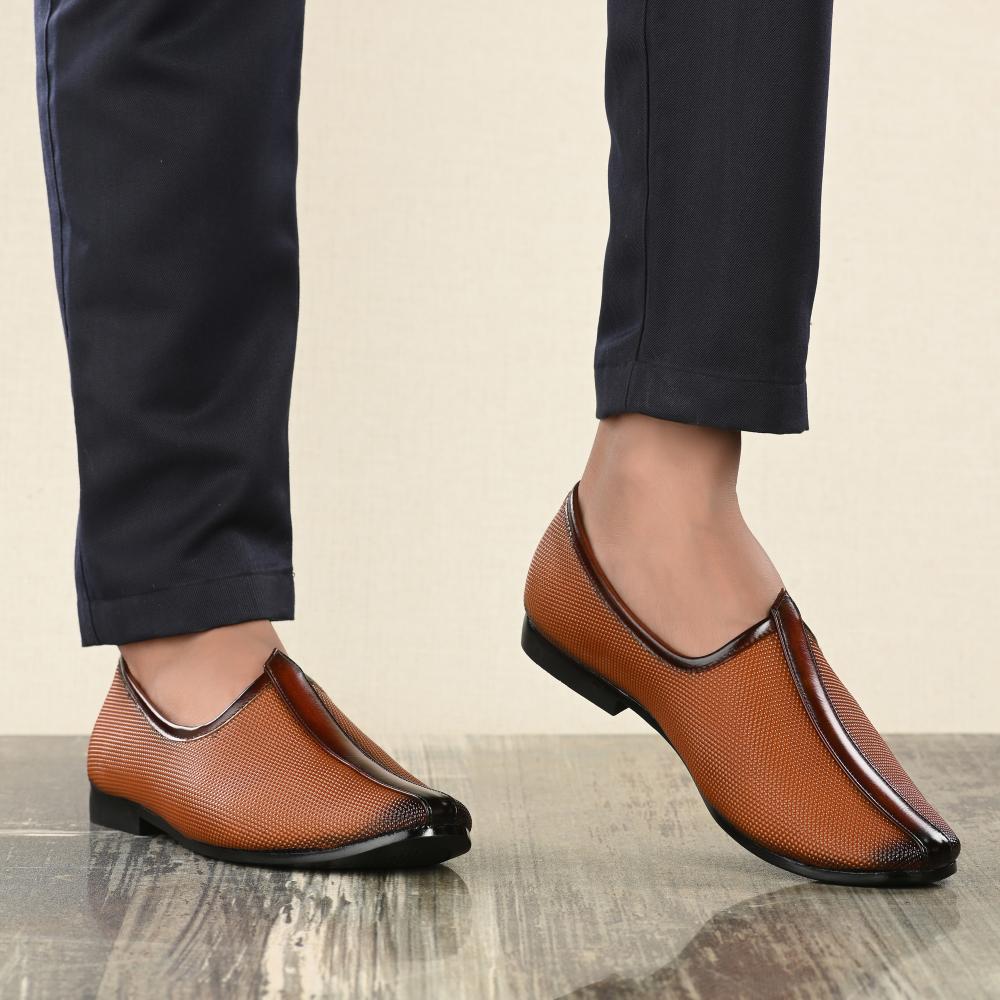 Vellinto HORSEBIT Ethnic Juttis for Men ll Casual Shoes for Men