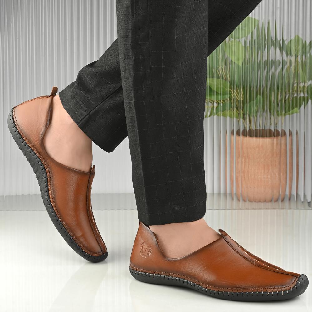 Vellinto CHOKHI Cool Rajasthani Jutis For Men Mojaris For Men Nagra For Men