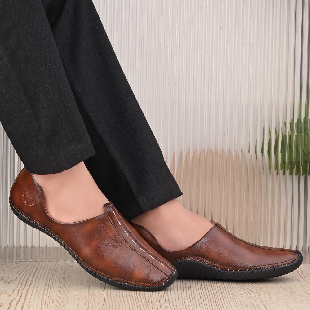 Vellinto CHOKHI Cool Rajasthani Jutis For Men Mojaris For Men Nagra For Men