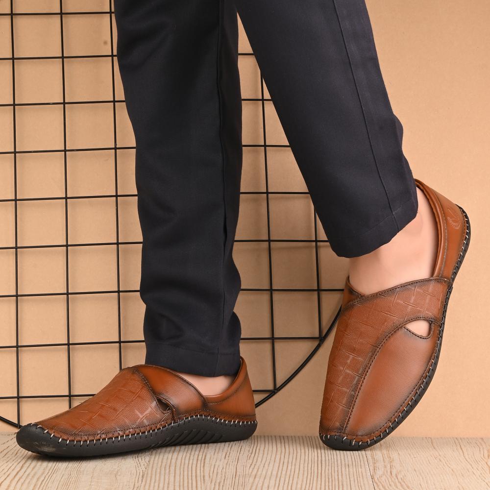 Vellinto GHOOMAR Cool Punjabi Jutis For Men Mojaris For Men Nagra For Men